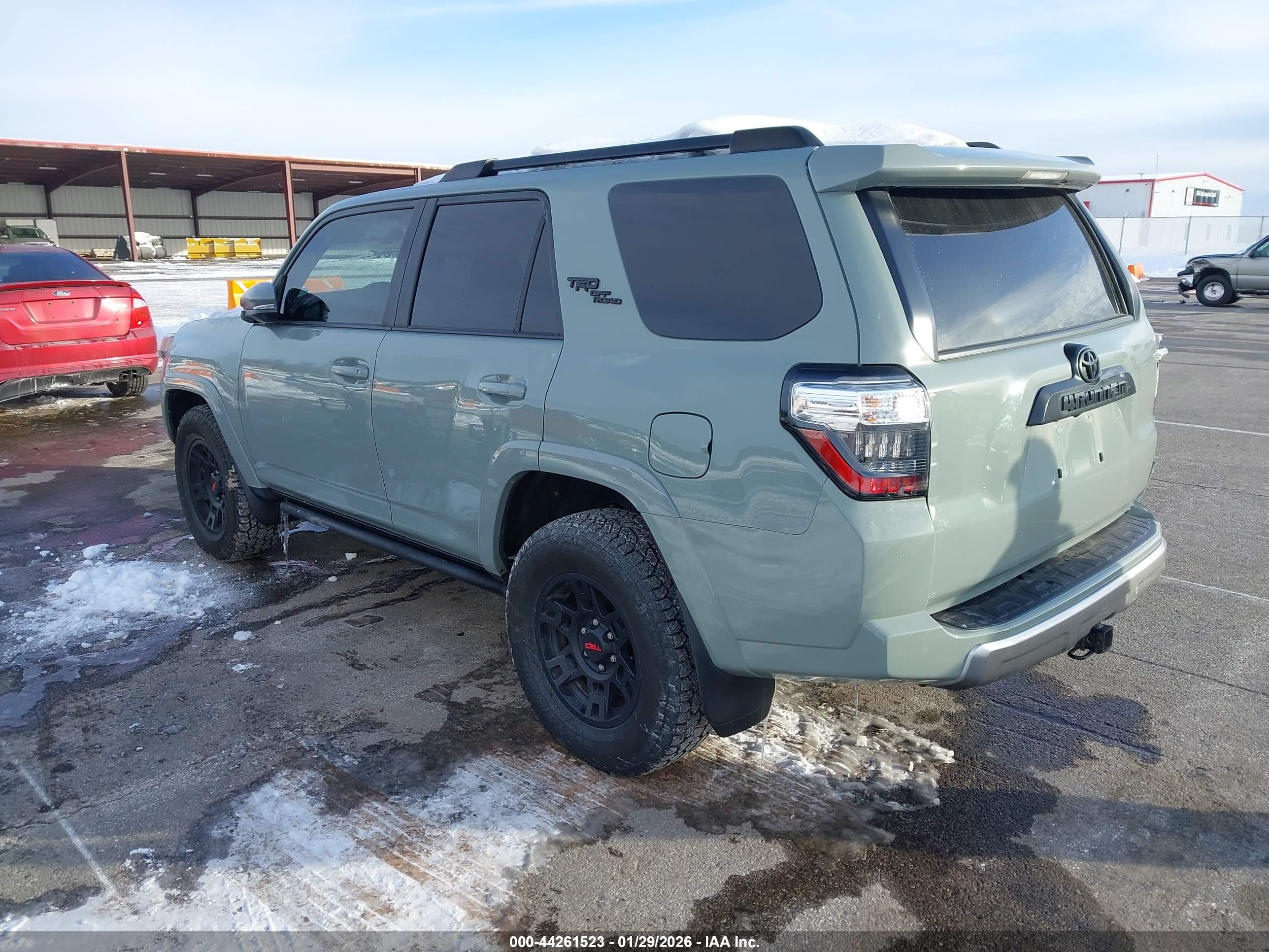 TOYOTA 4RUNNER image 3