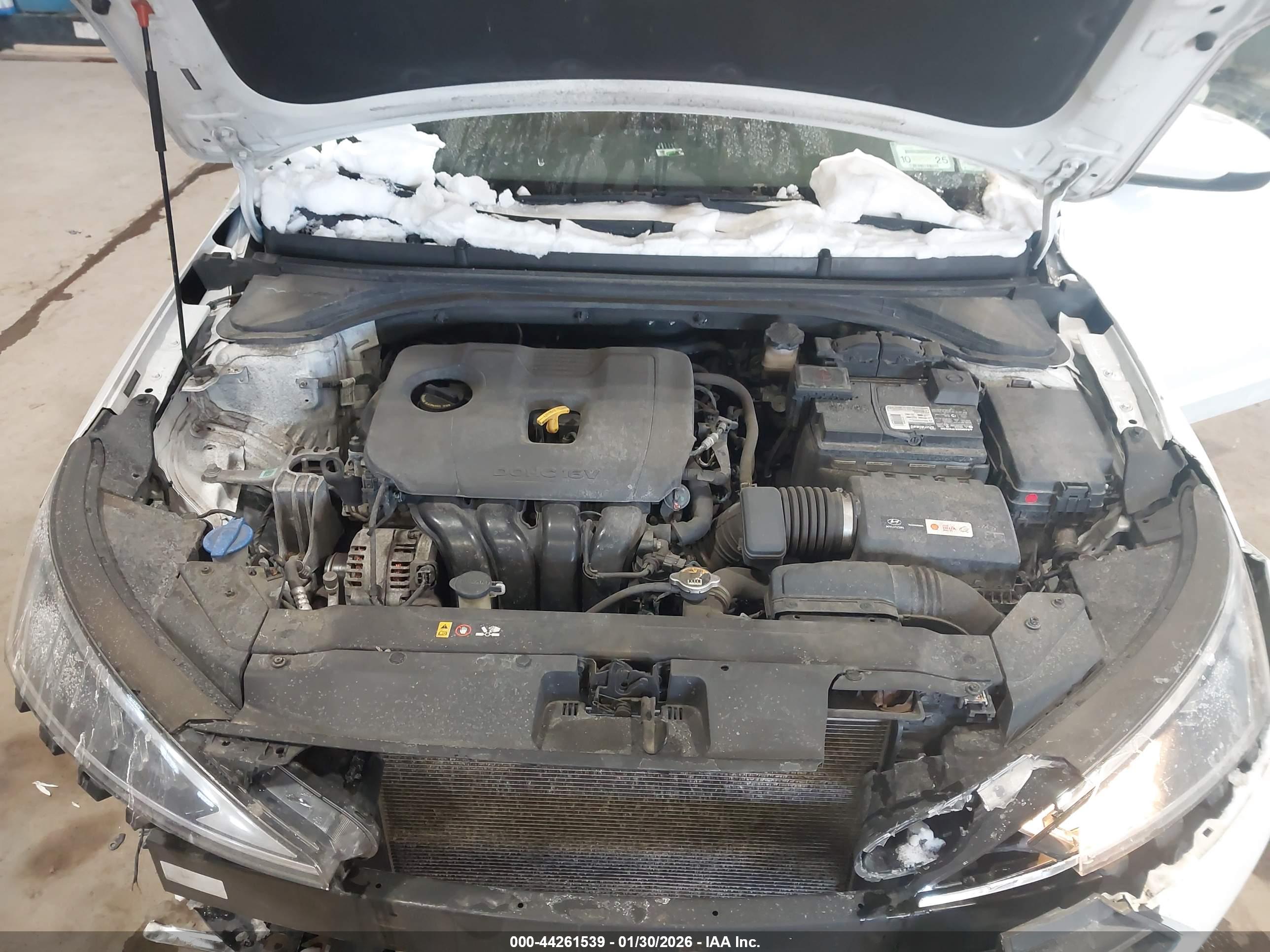 HYUNDAI ELANTRA image 10