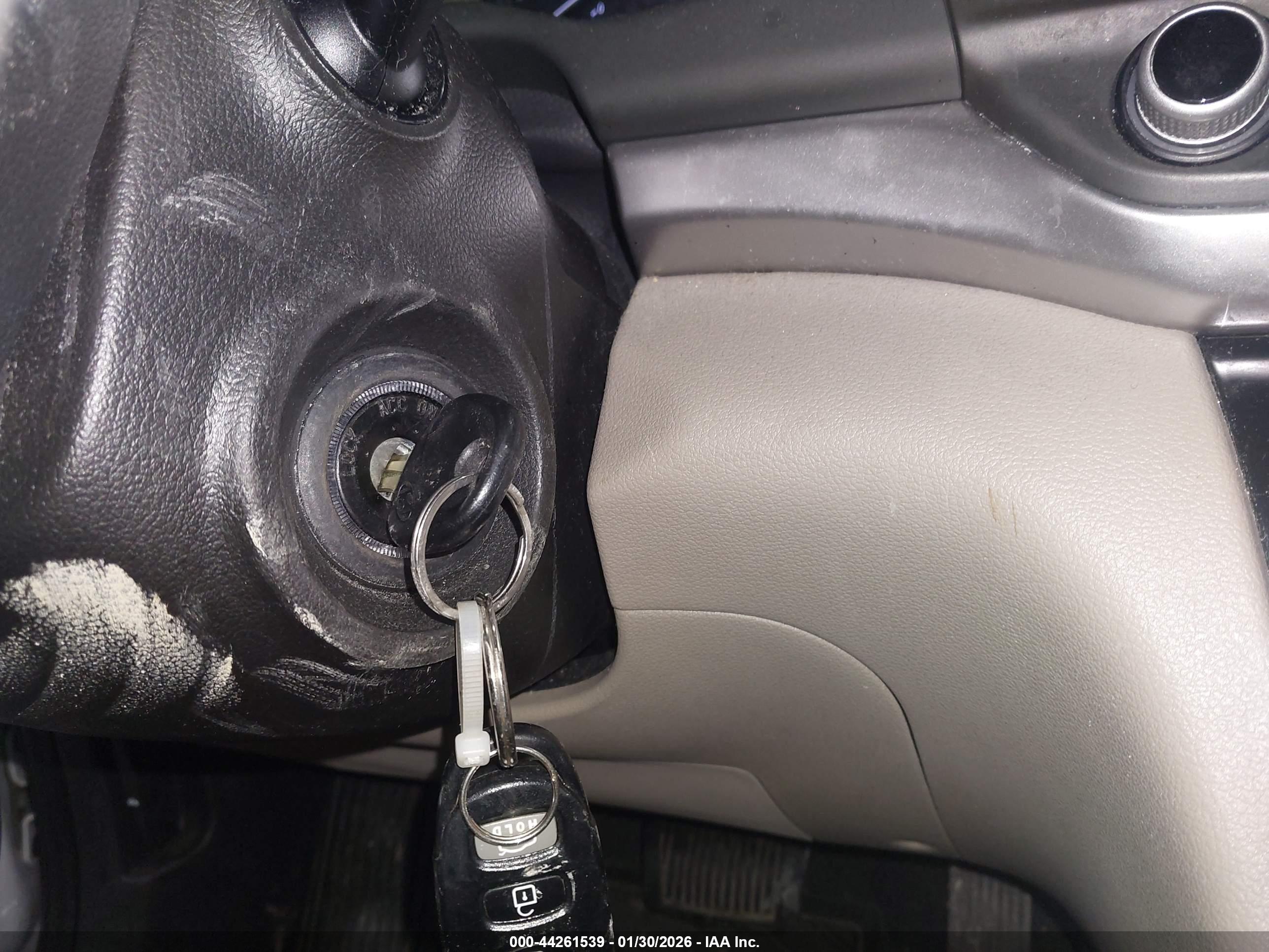 HYUNDAI ELANTRA image 11