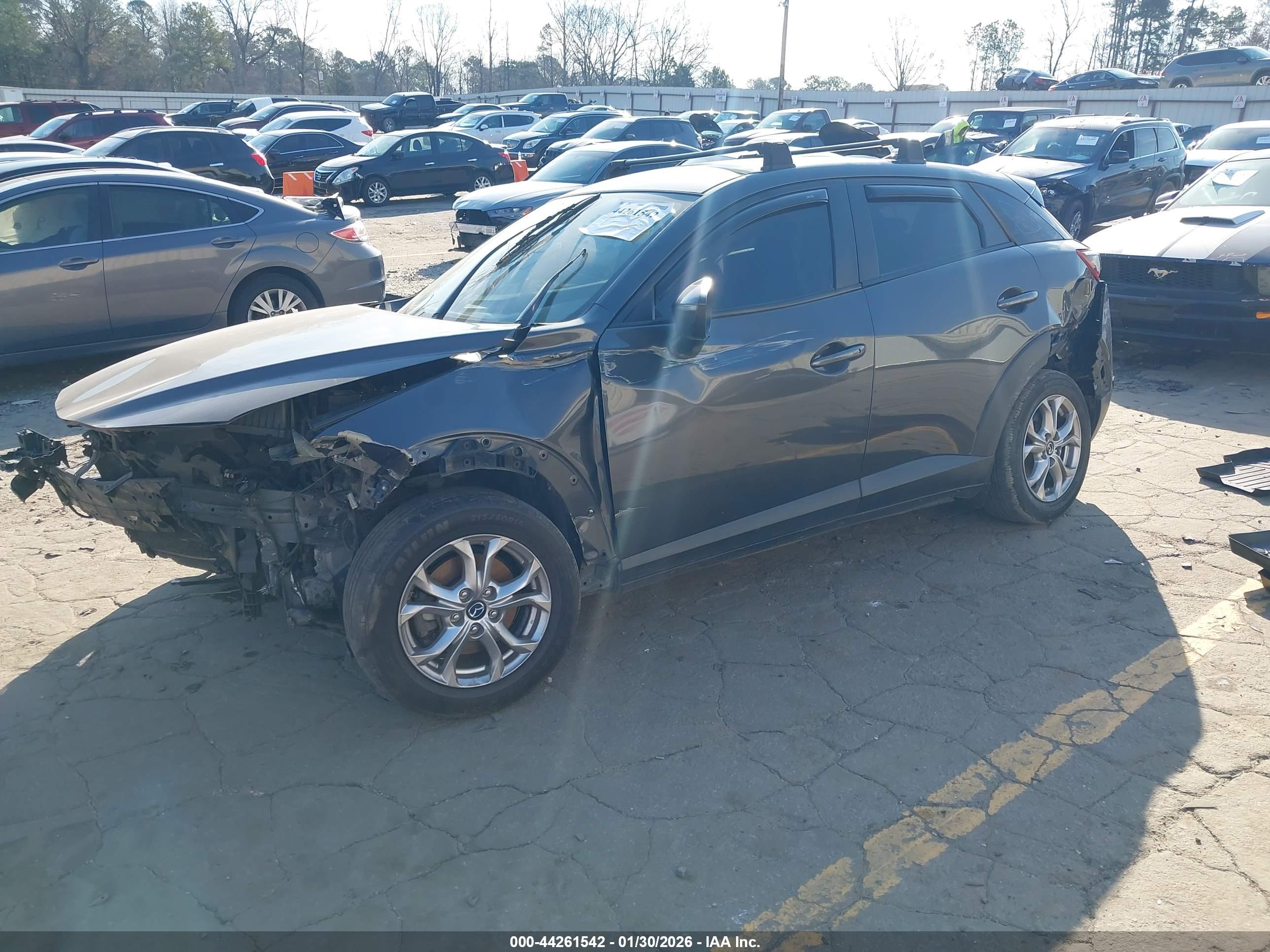 MAZDA CX-3 image 2
