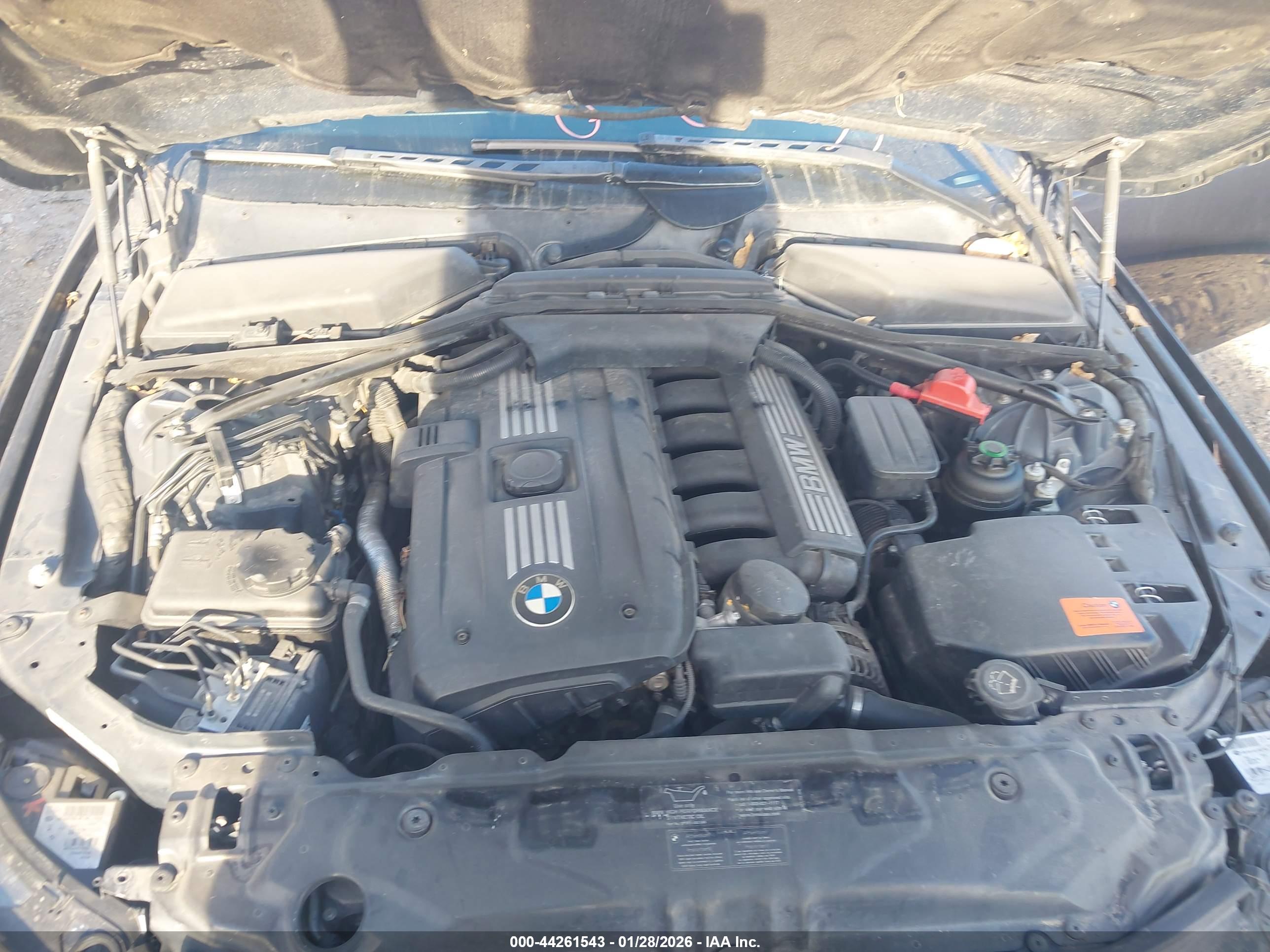 BMW 528I image 10