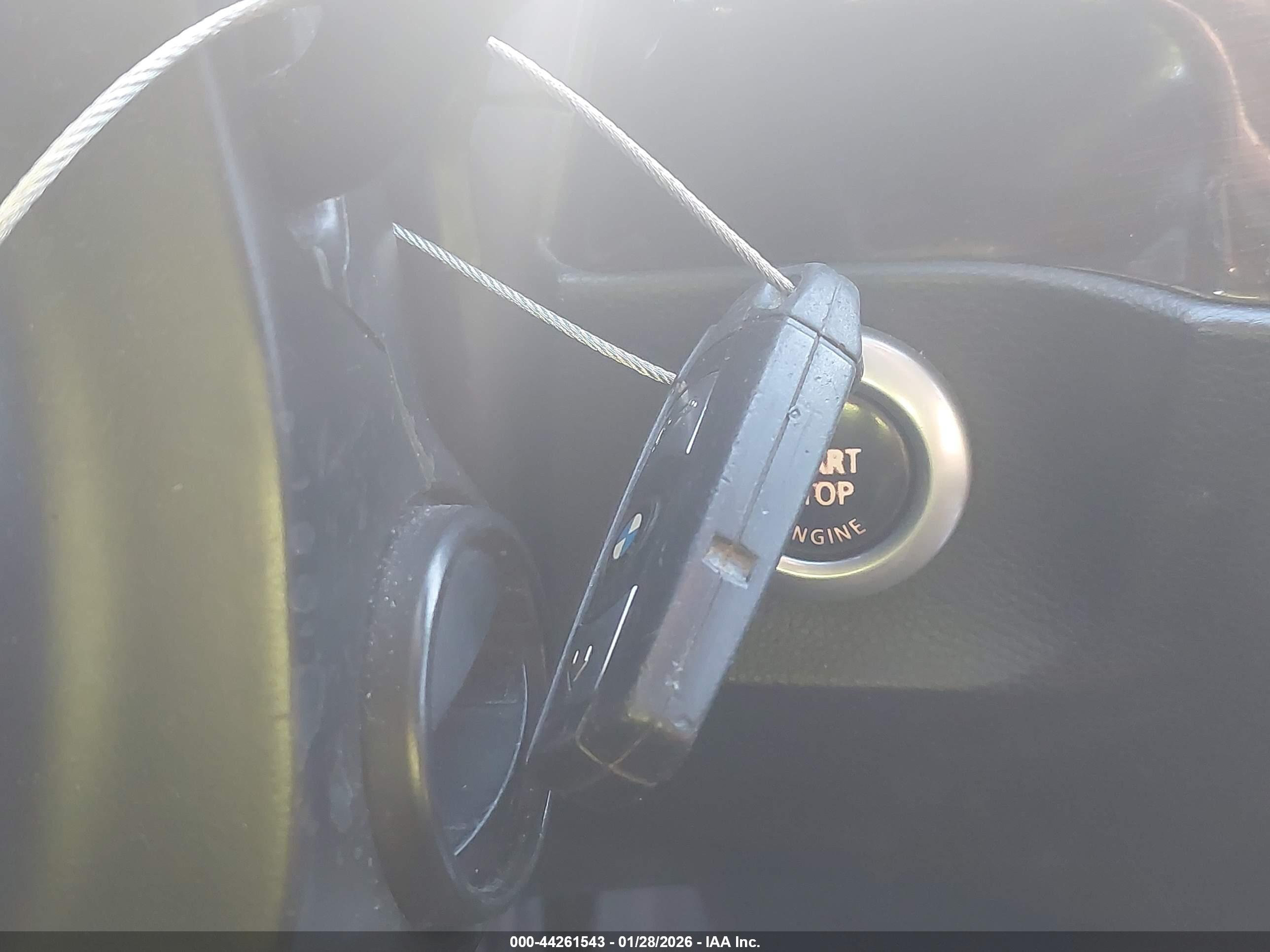 BMW 528I image 11