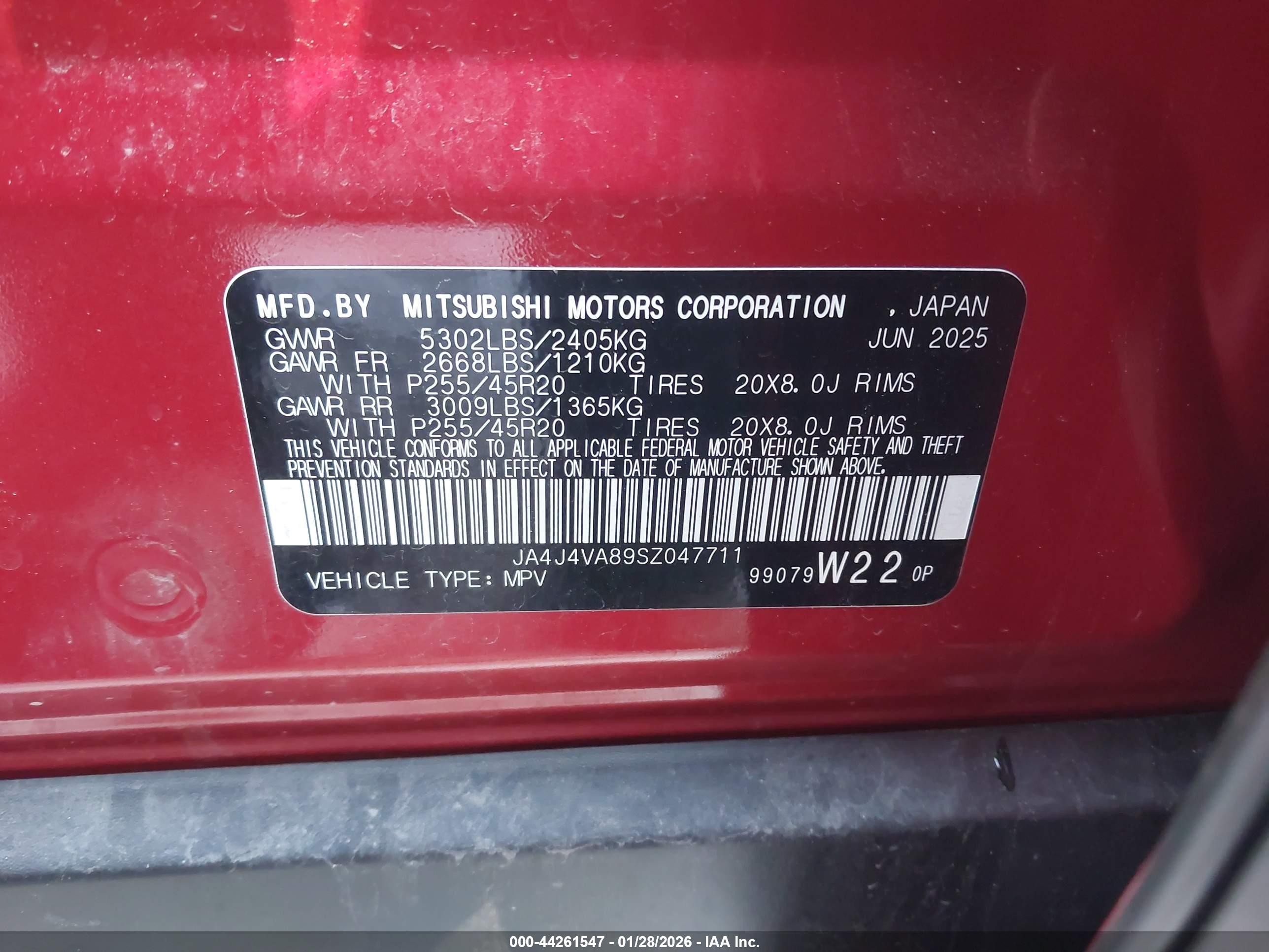 MITSUBISHI OUTLANDER image 9