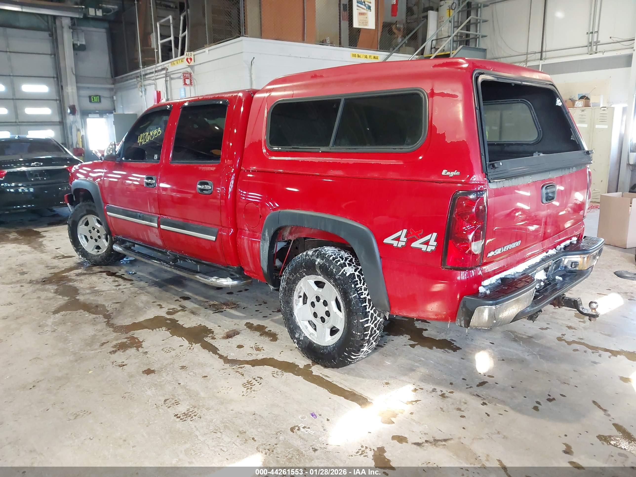 CHEVROLET SILVERADO image 3