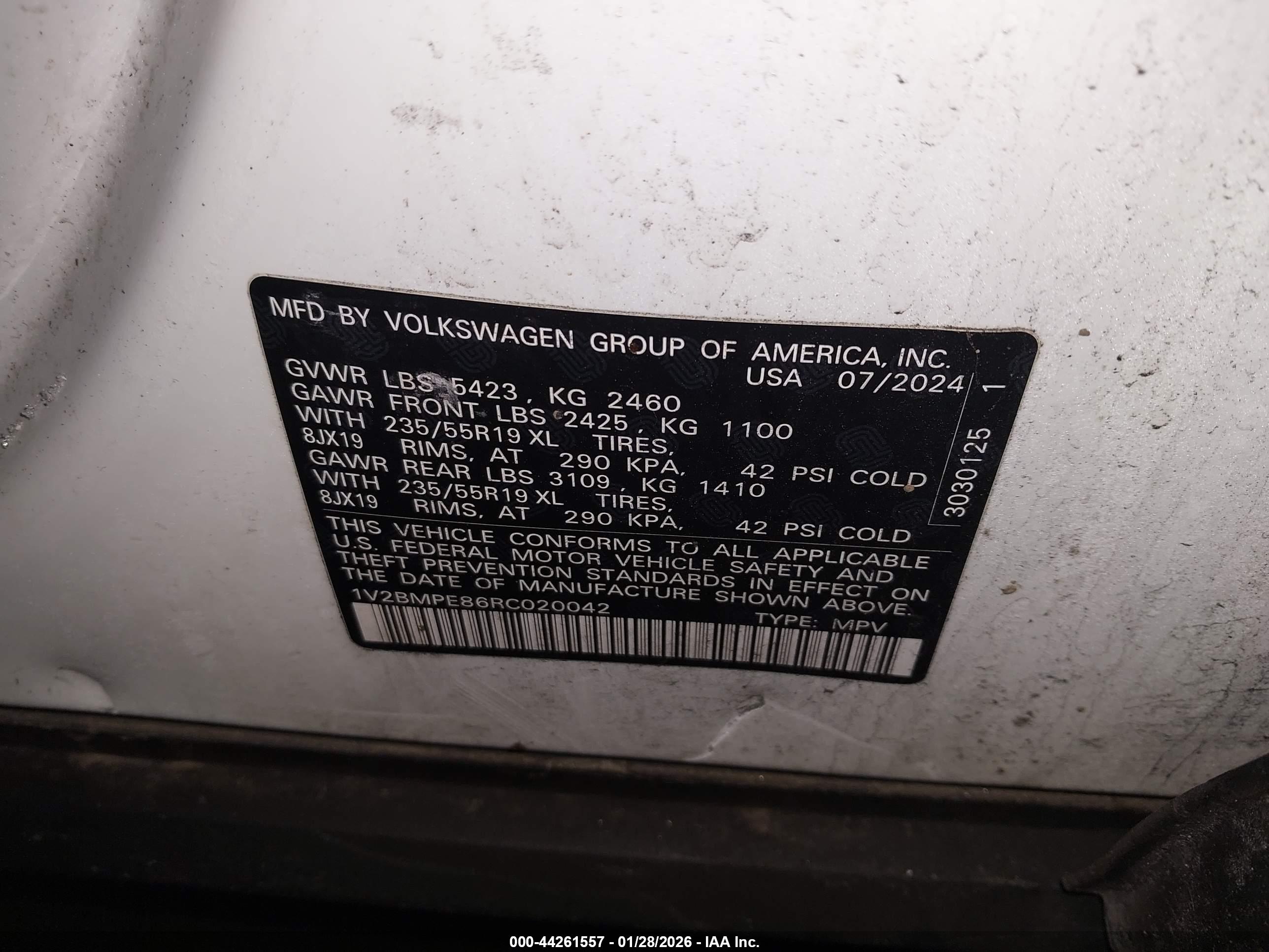 VOLKSWAGEN ID.4 image 9