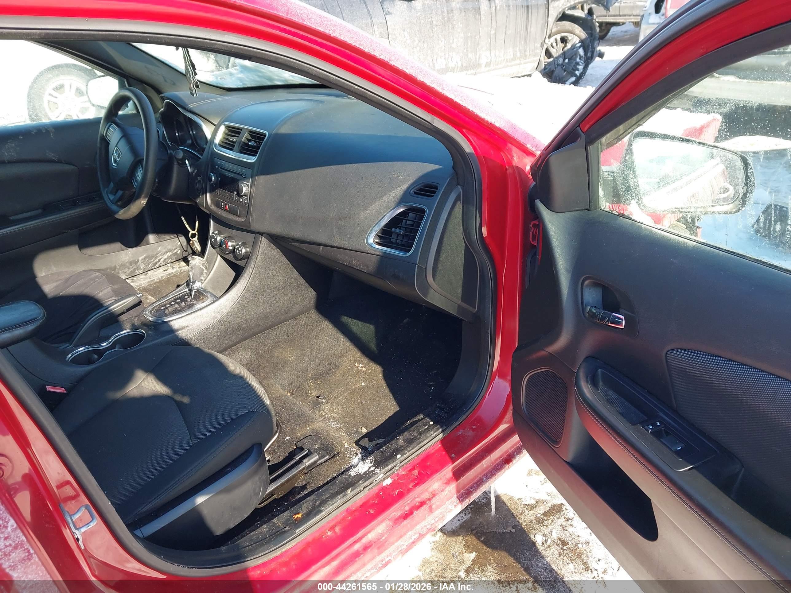 DODGE AVENGER image 5