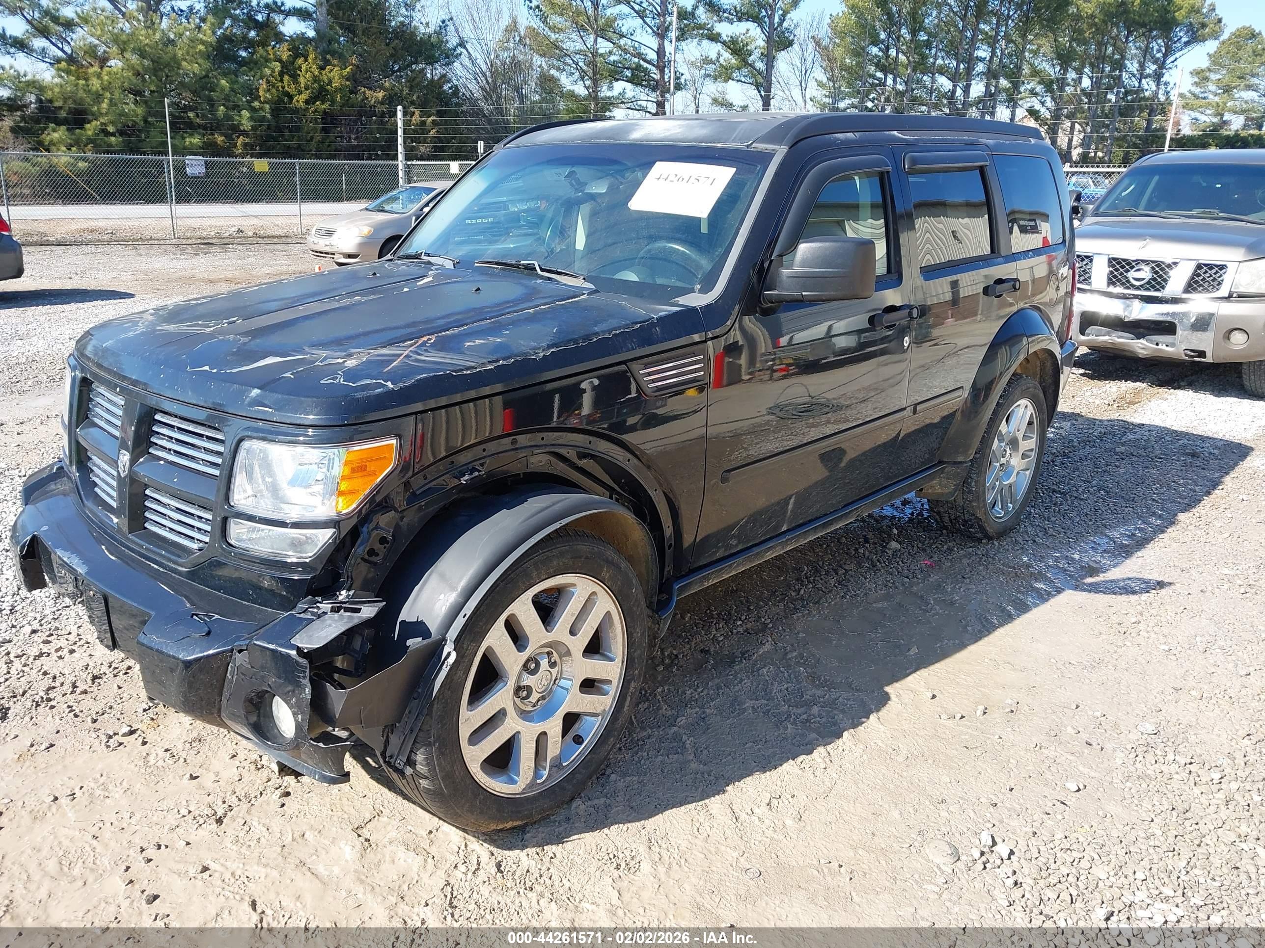 DODGE NITRO image 2