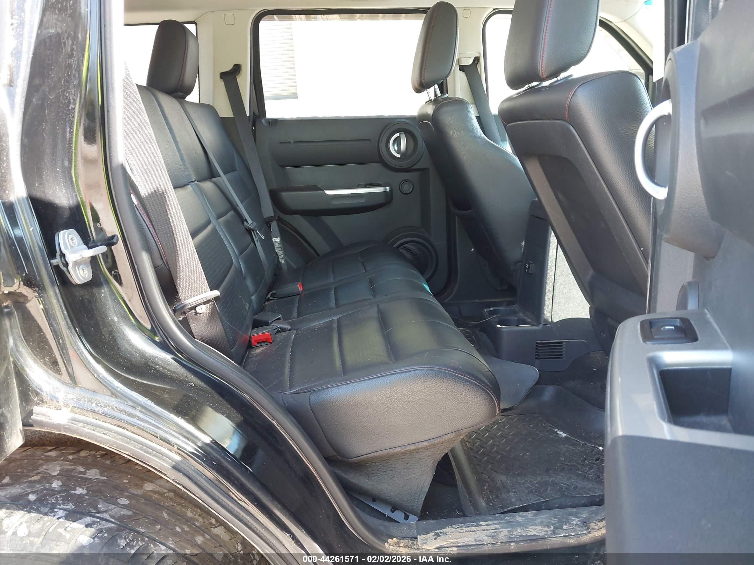 DODGE NITRO image 8