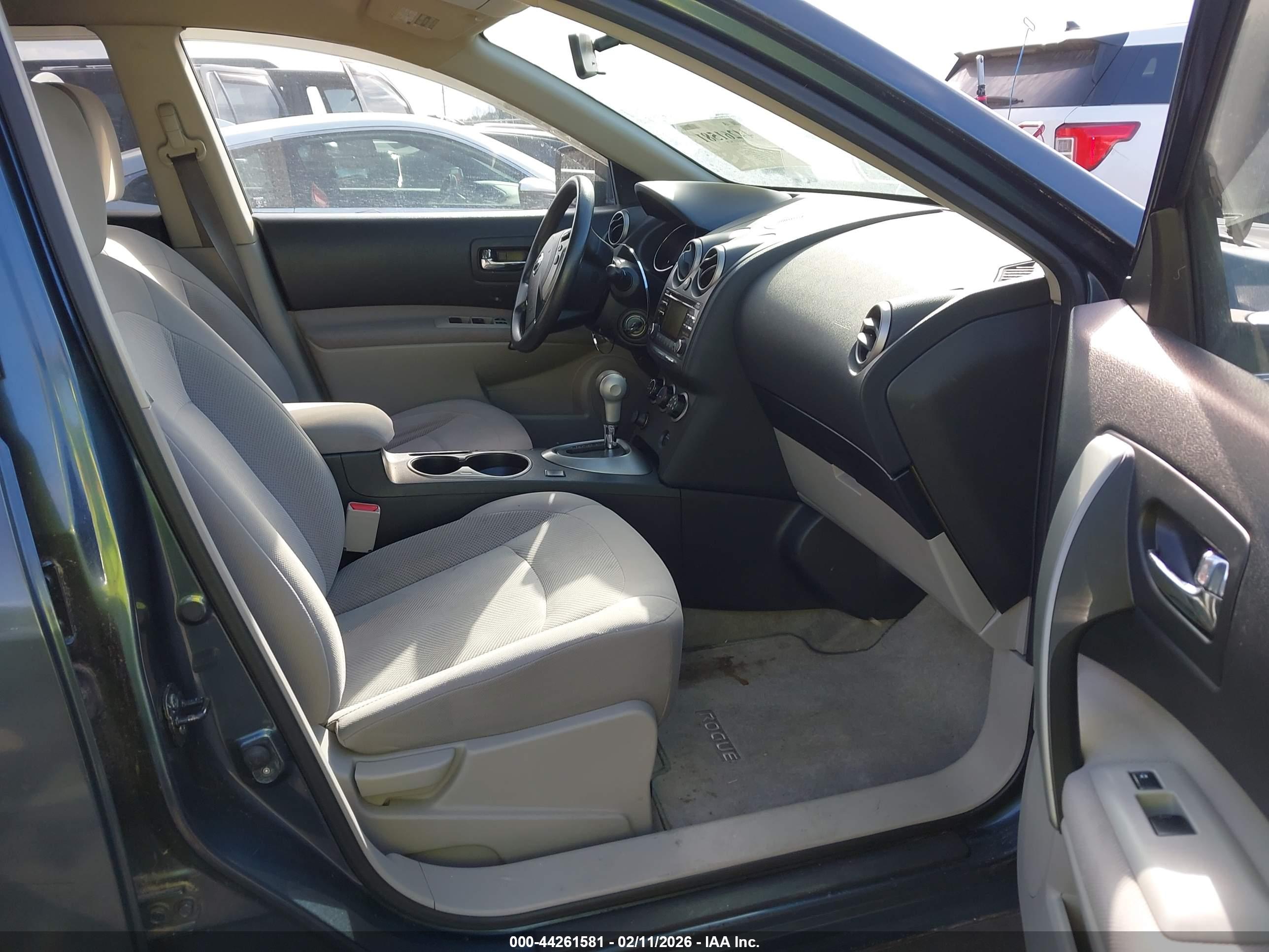 NISSAN ROGUE image 5