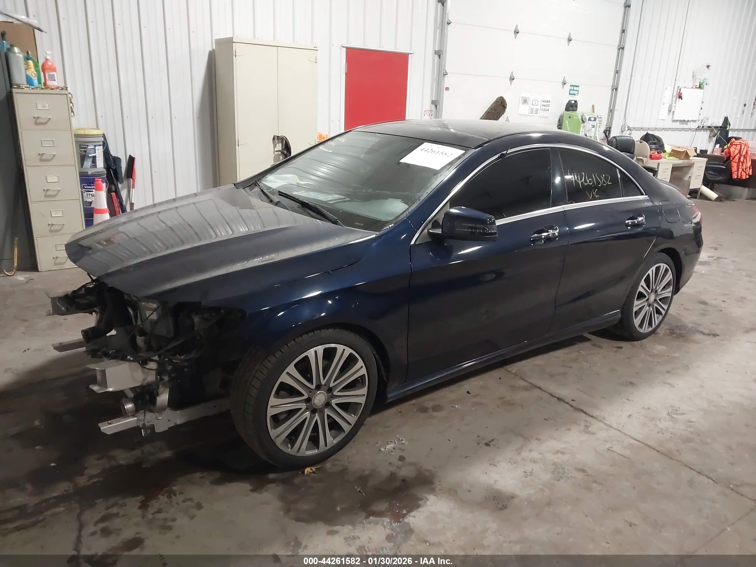 MERCEDES-BENZ CLA image 2