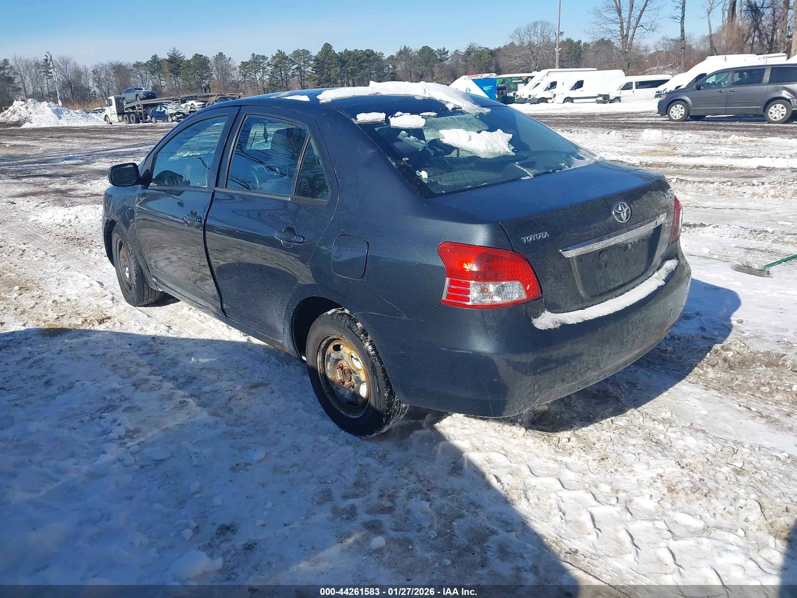 TOYOTA YARIS image 3