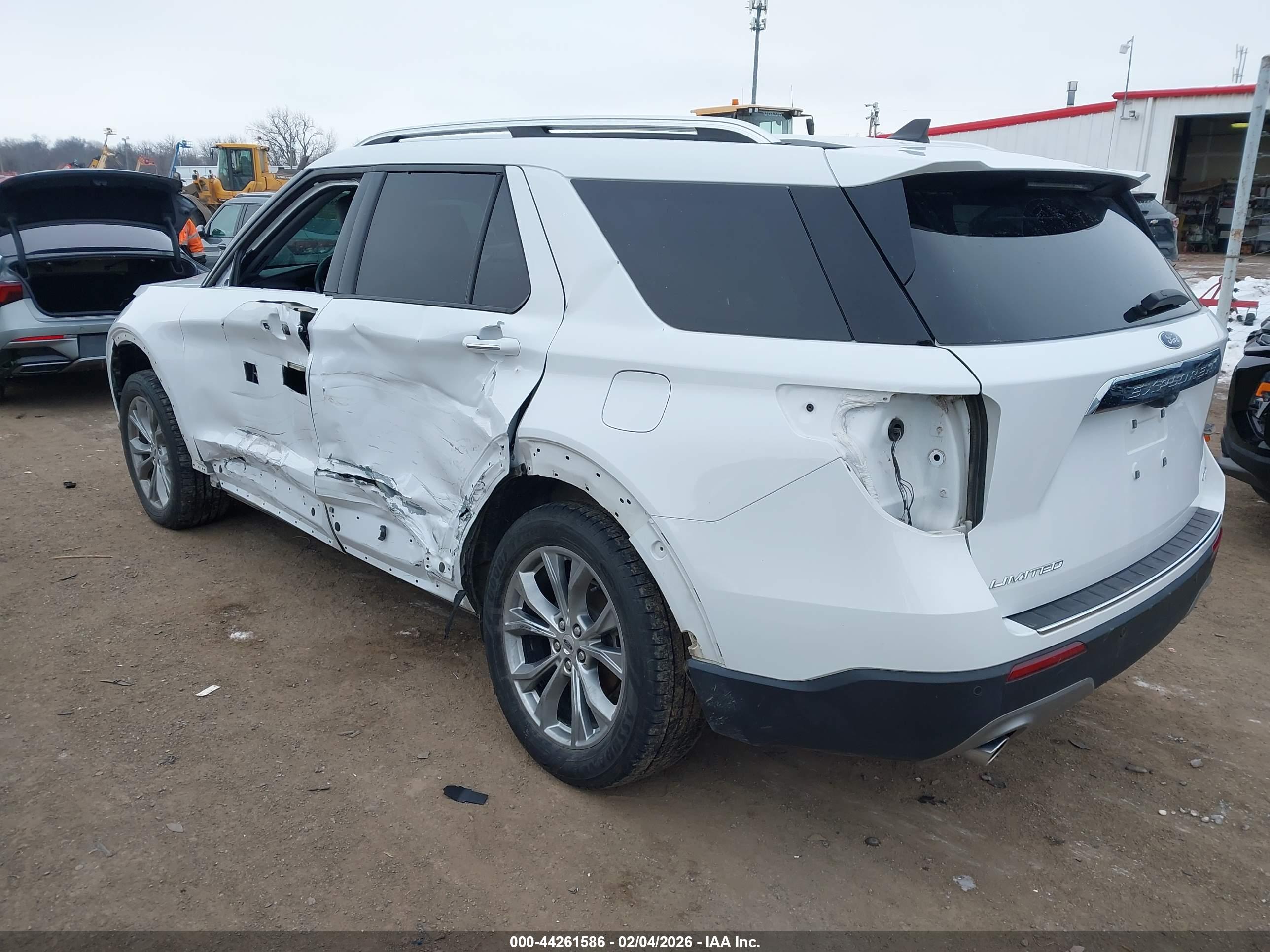 FORD EXPLORER image 3
