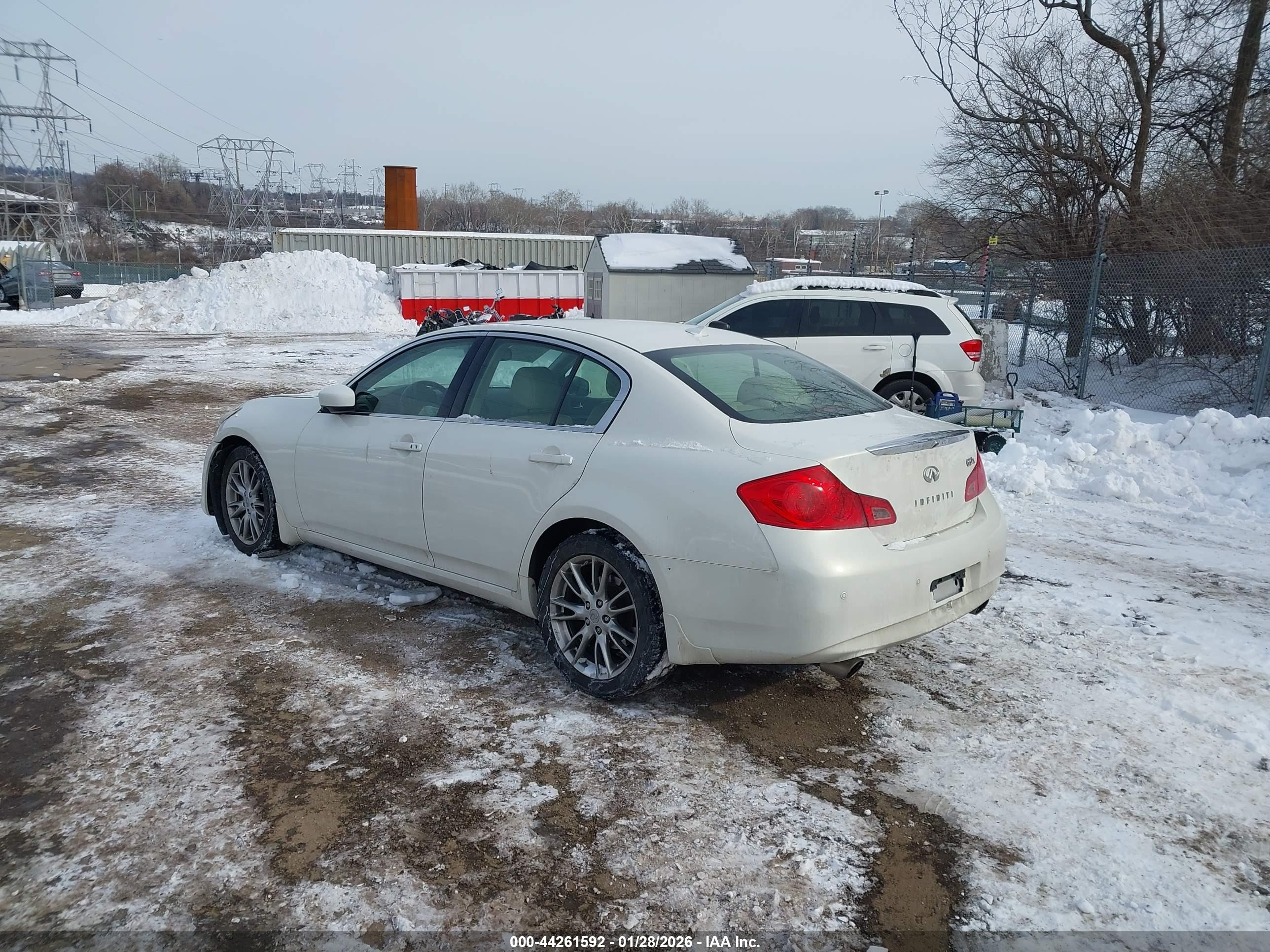INFINITI G37X image 3