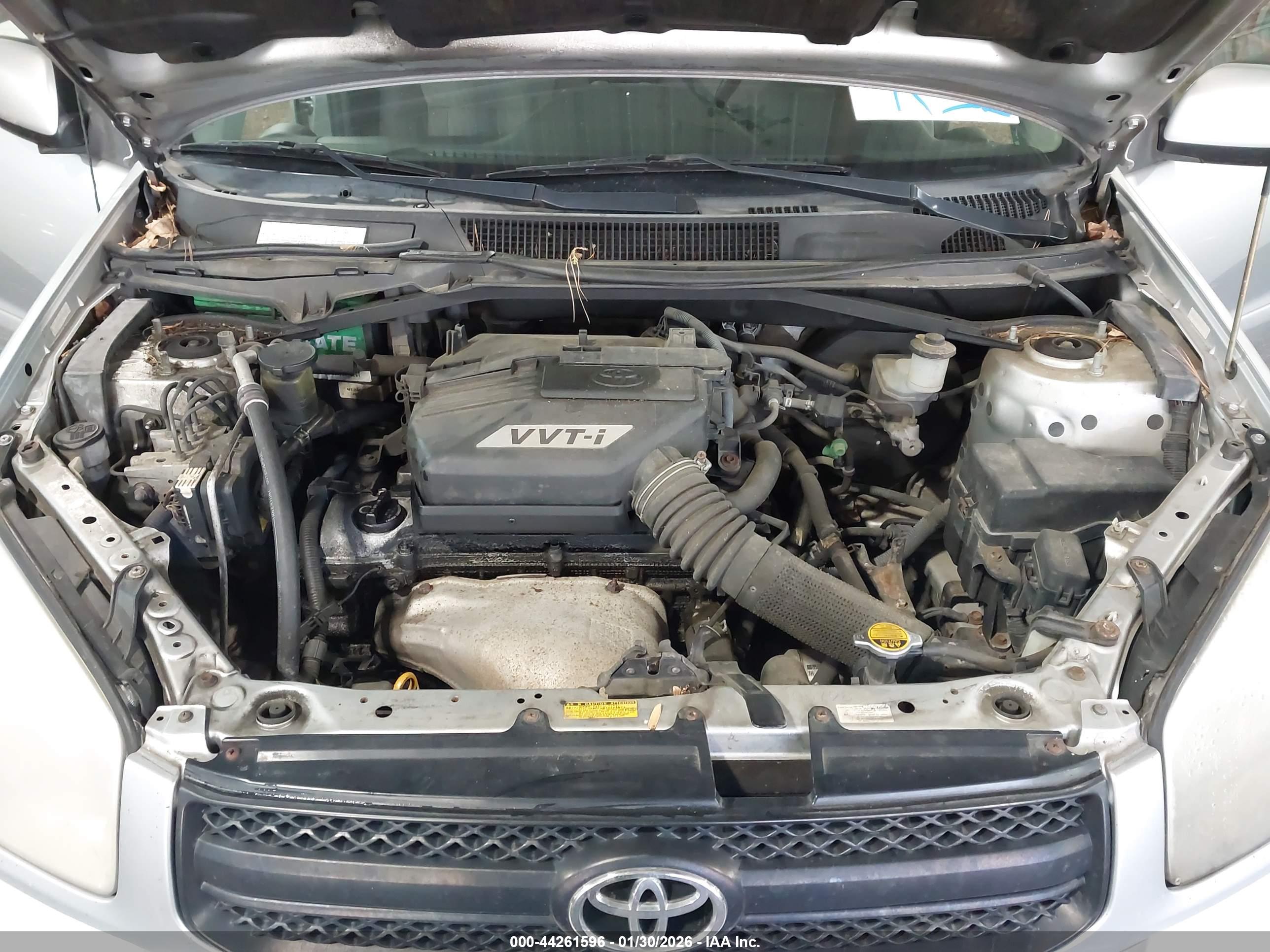 TOYOTA RAV4 image 10