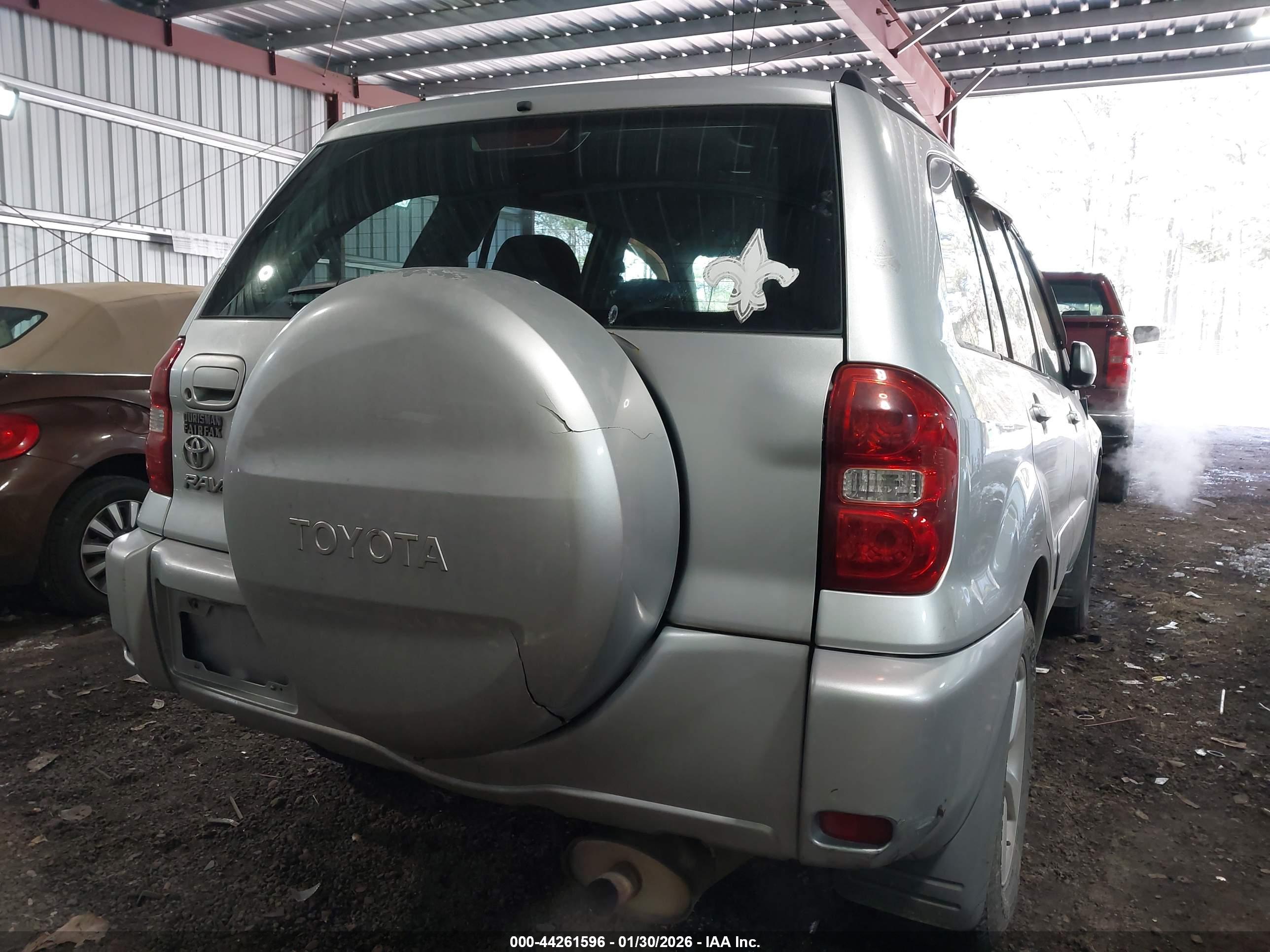 TOYOTA RAV4 image 6