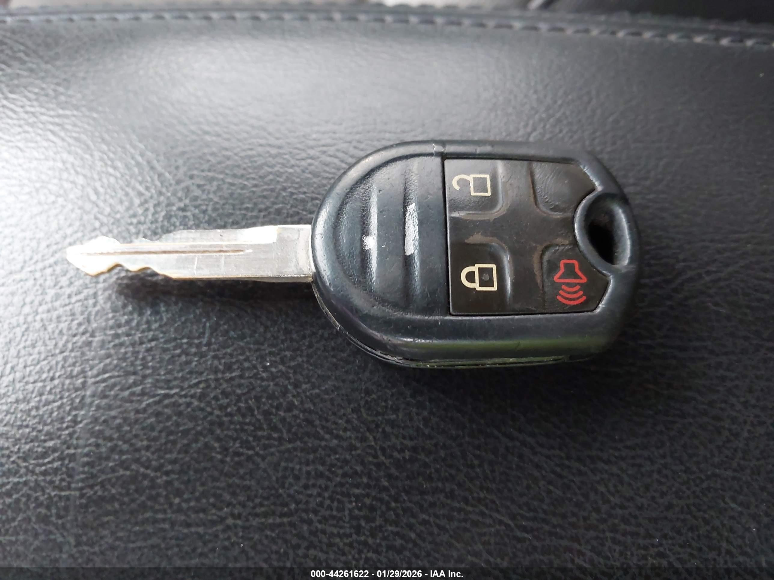 FORD EXPLORER image 11