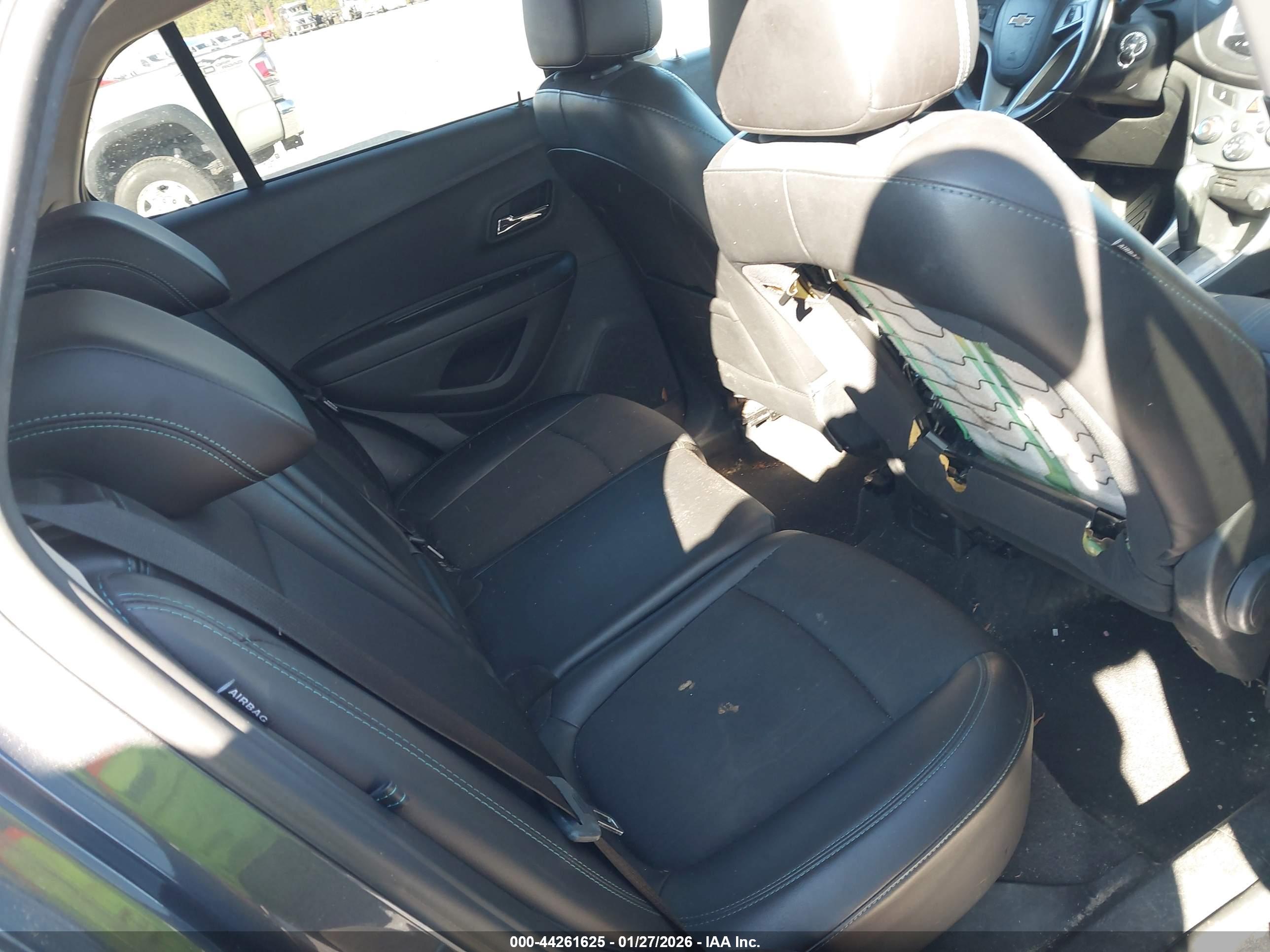 CHEVROLET TRAX image 8