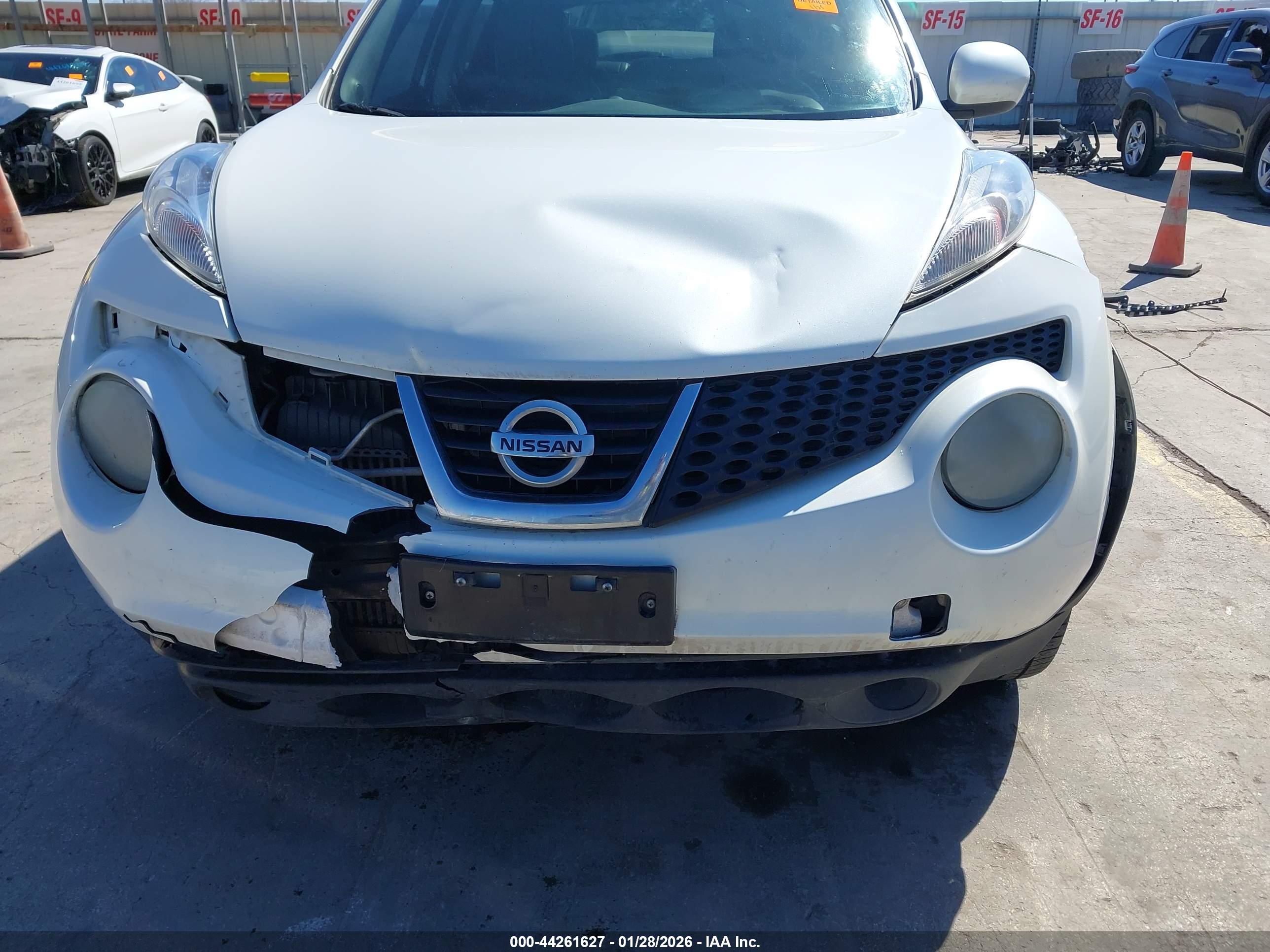 NISSAN JUKE image 6