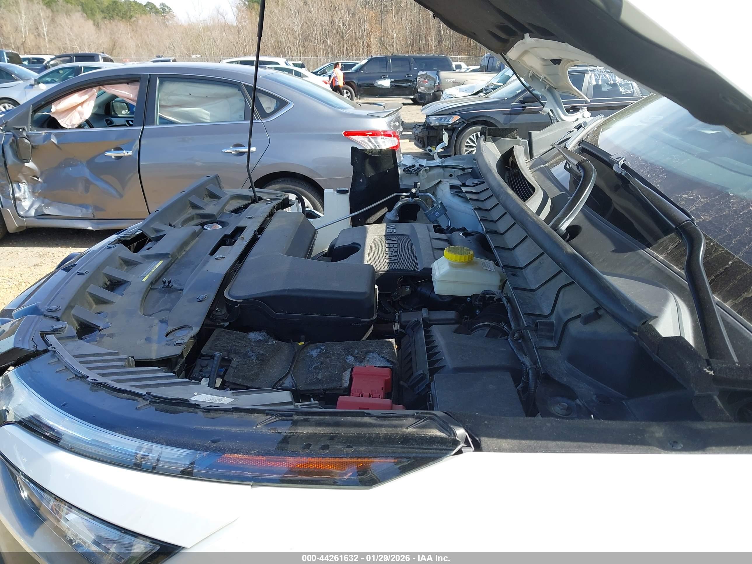 NISSAN PATHFINDER image 10