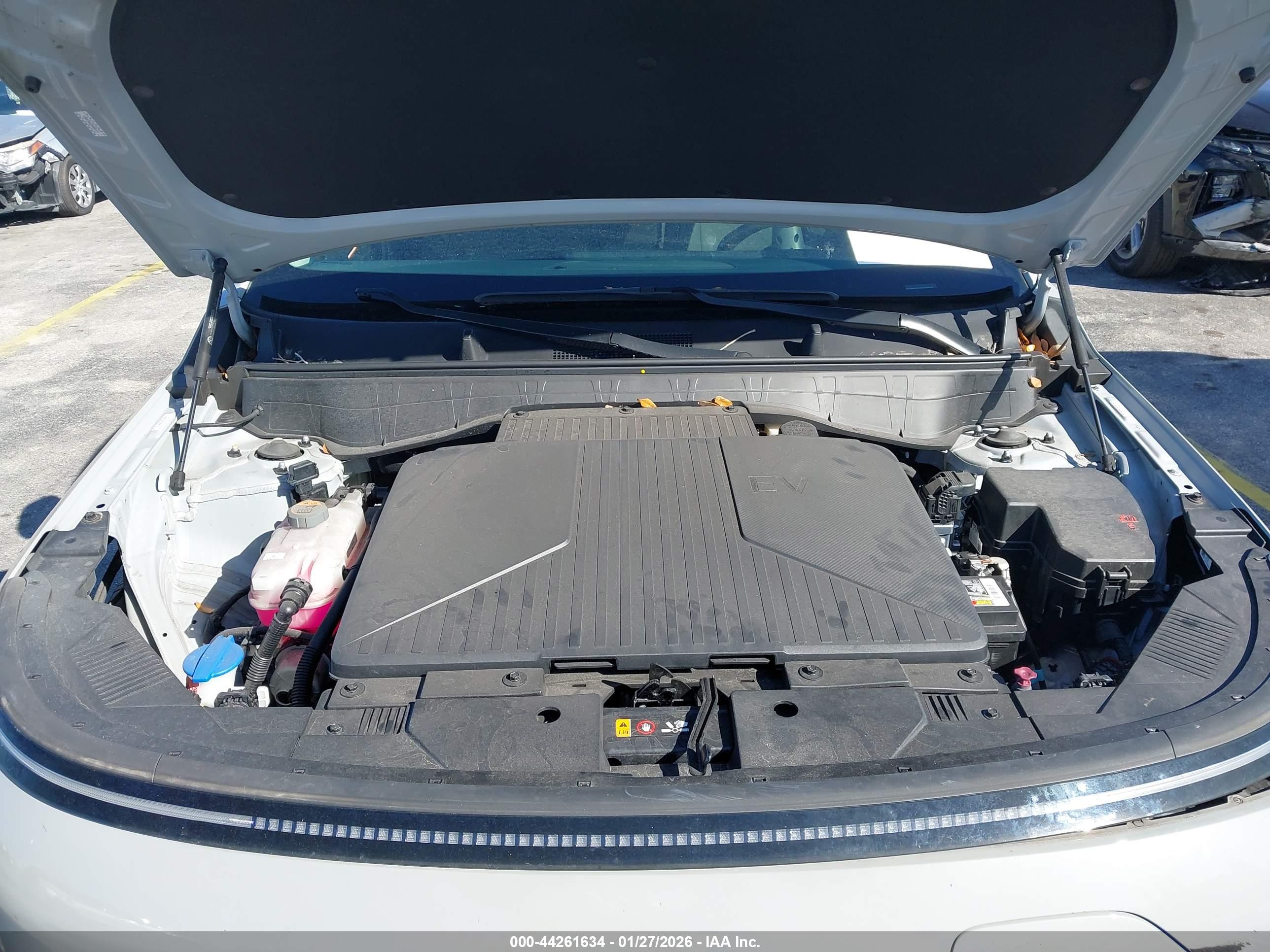 HYUNDAI KONA image 10