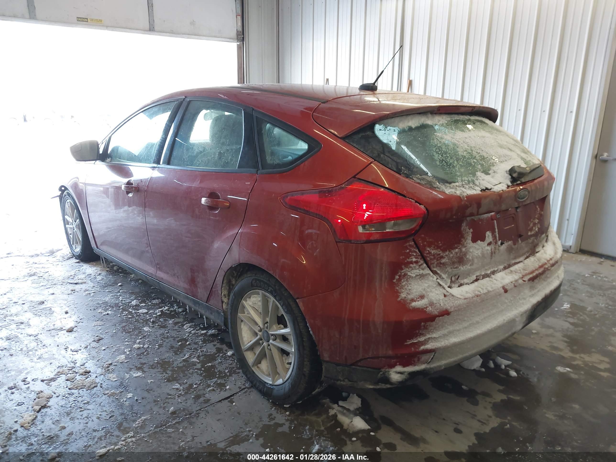 FORD FOCUS image 3