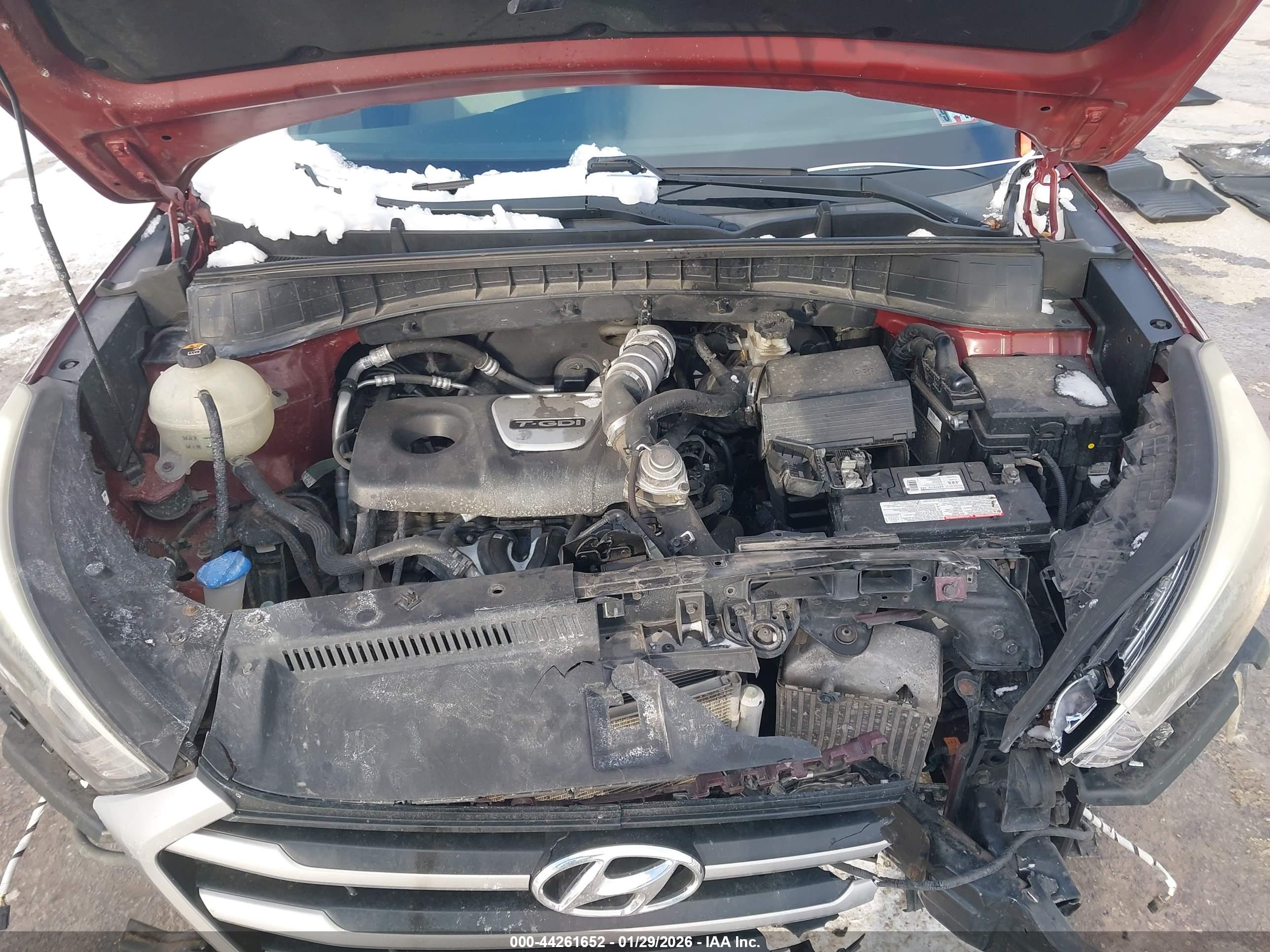 HYUNDAI TUCSON image 10