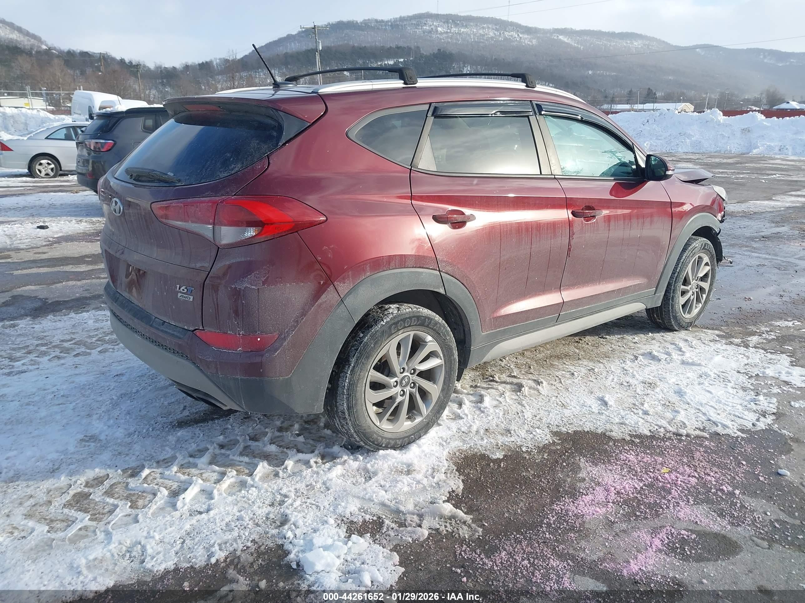 HYUNDAI TUCSON image 4
