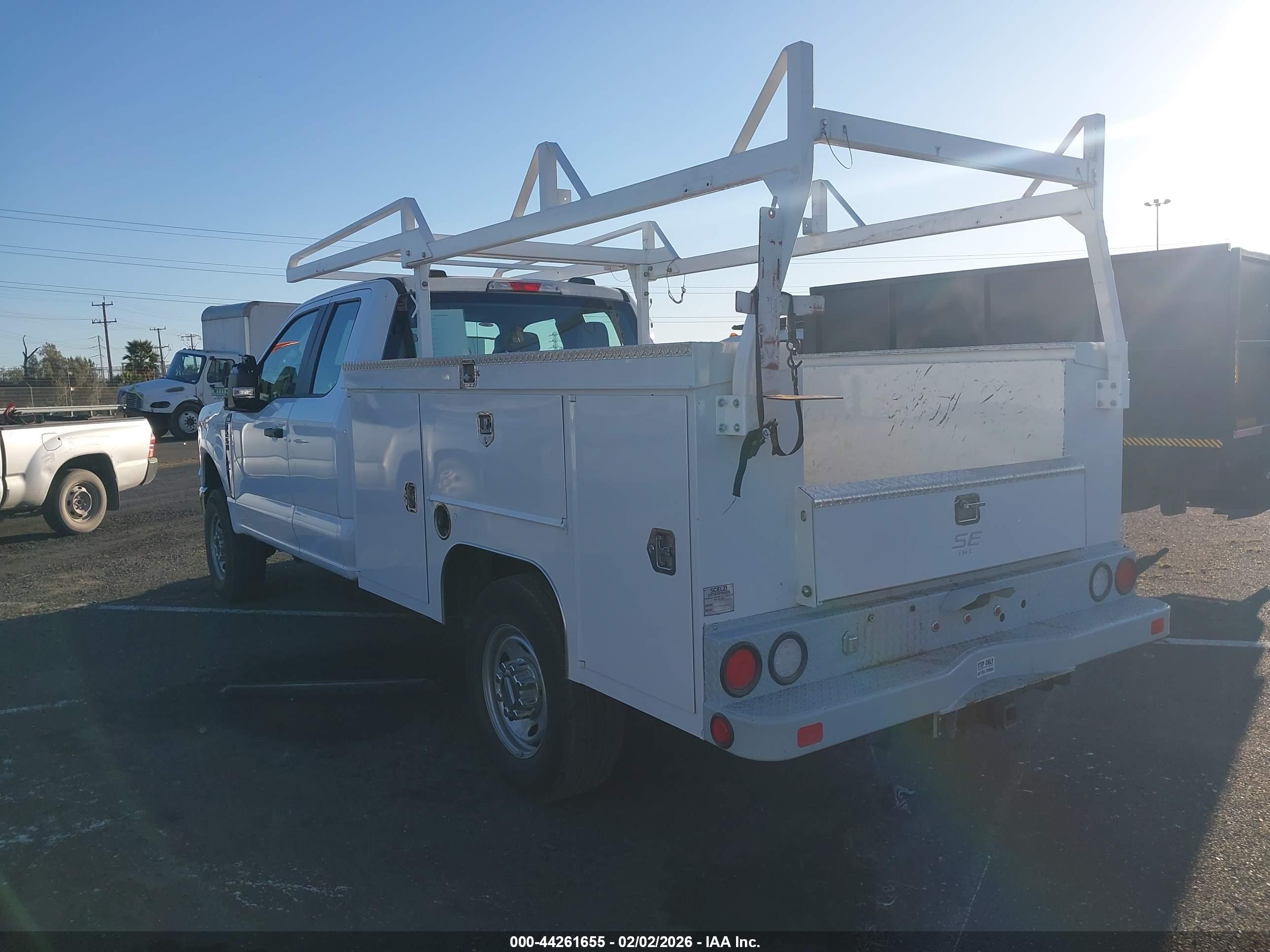 FORD F-250 image 3