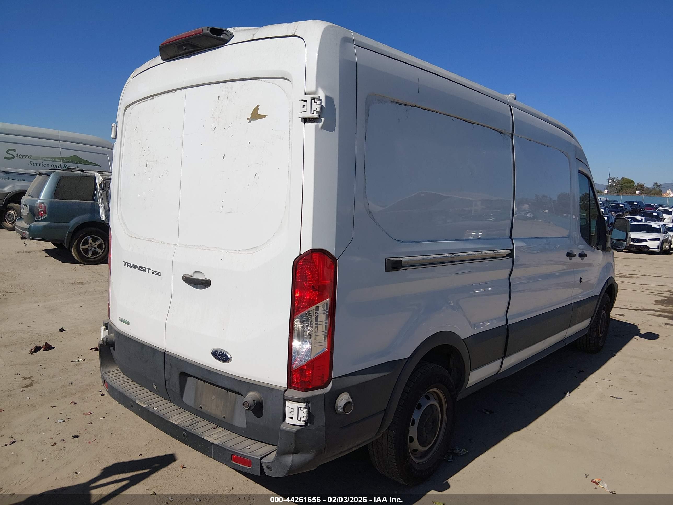 FORD TRANSIT-250 image 4