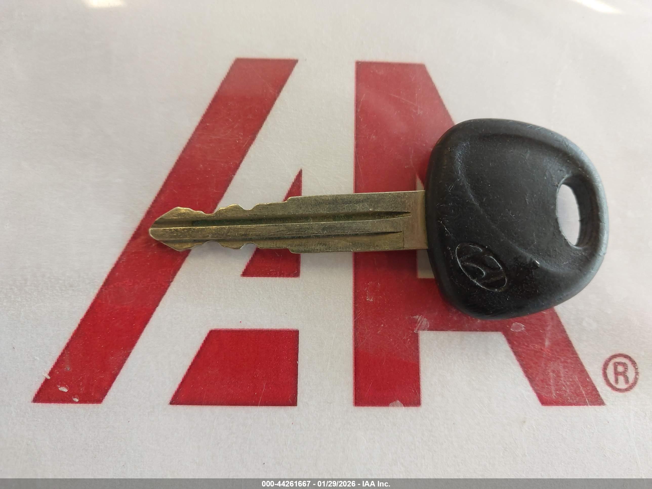 HYUNDAI ACCENT image 11