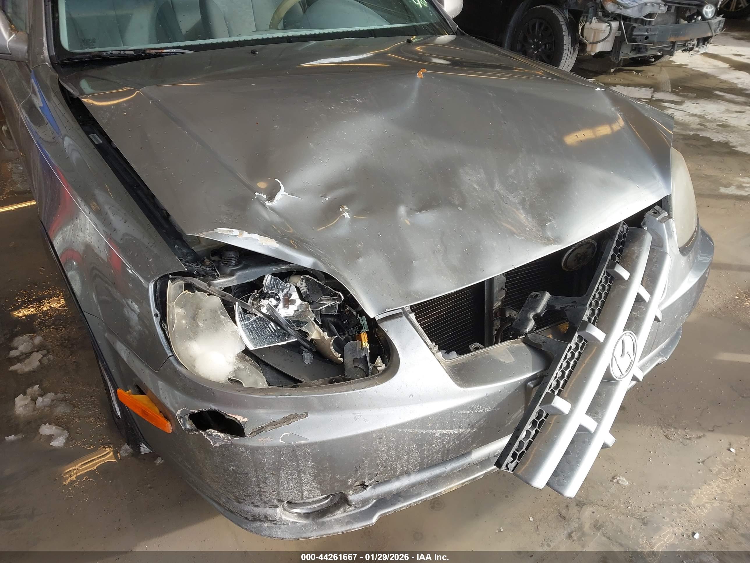 HYUNDAI ACCENT image 6