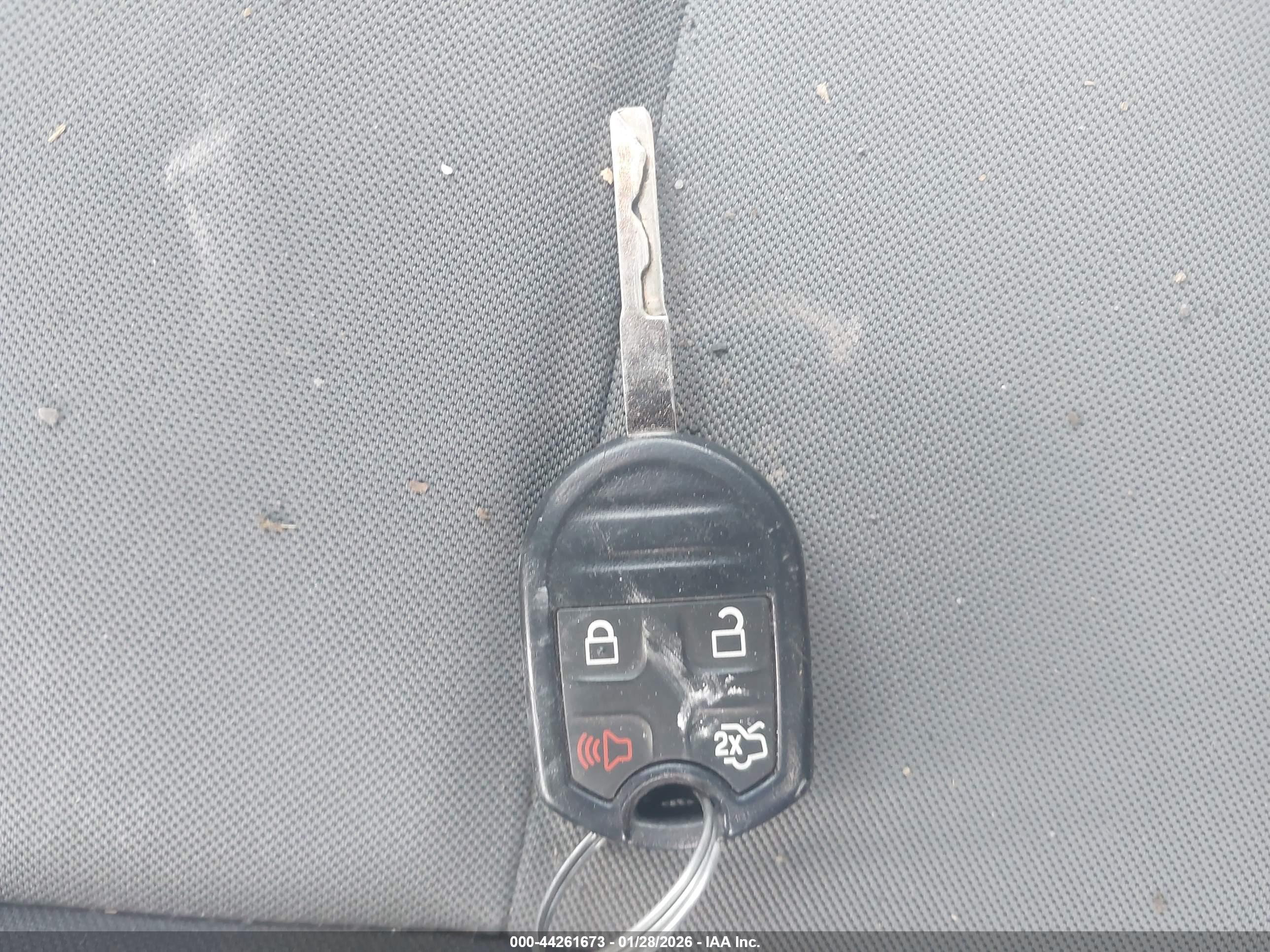 FORD FIESTA image 11