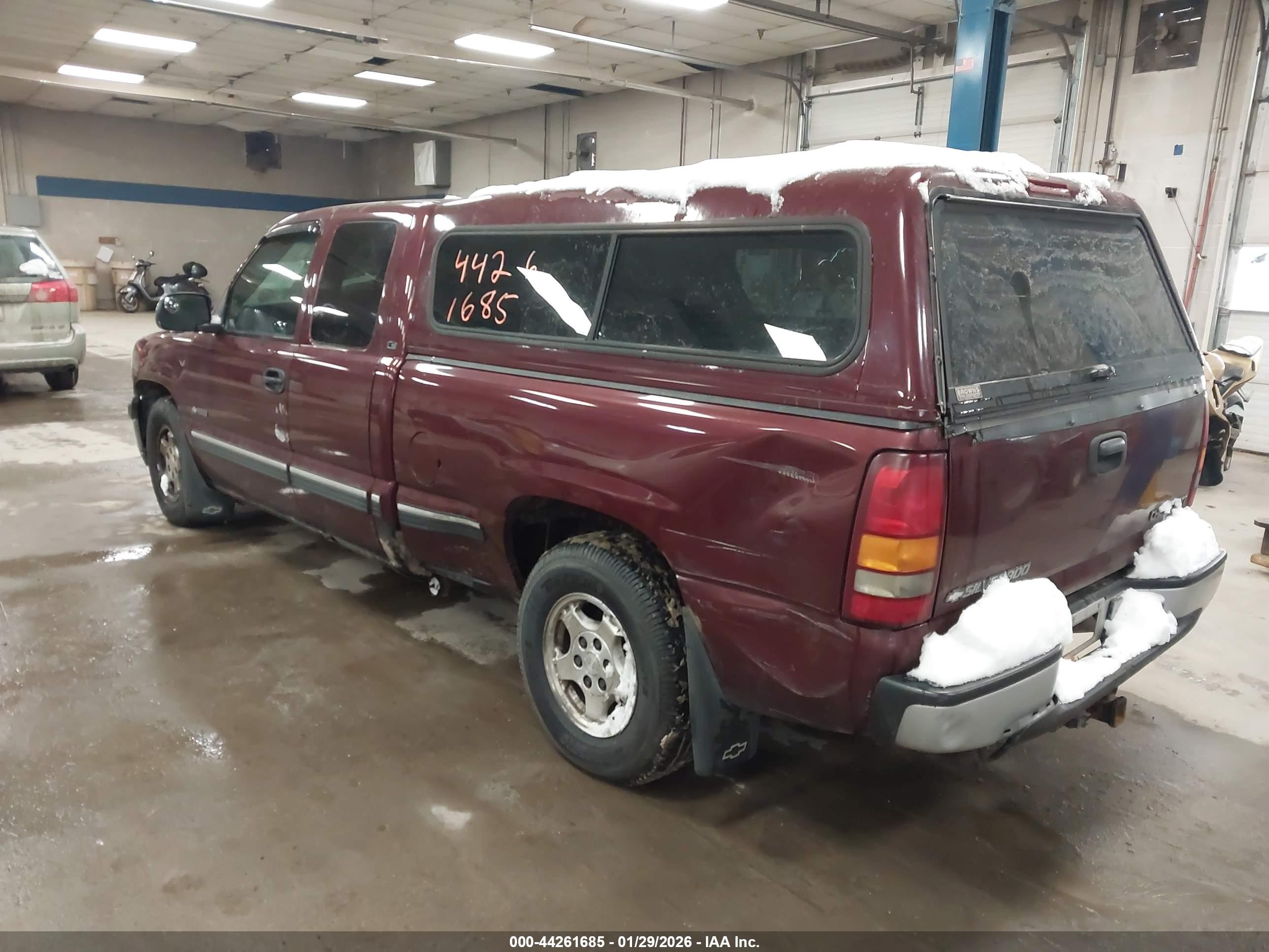CHEVROLET SILVERADO image 3