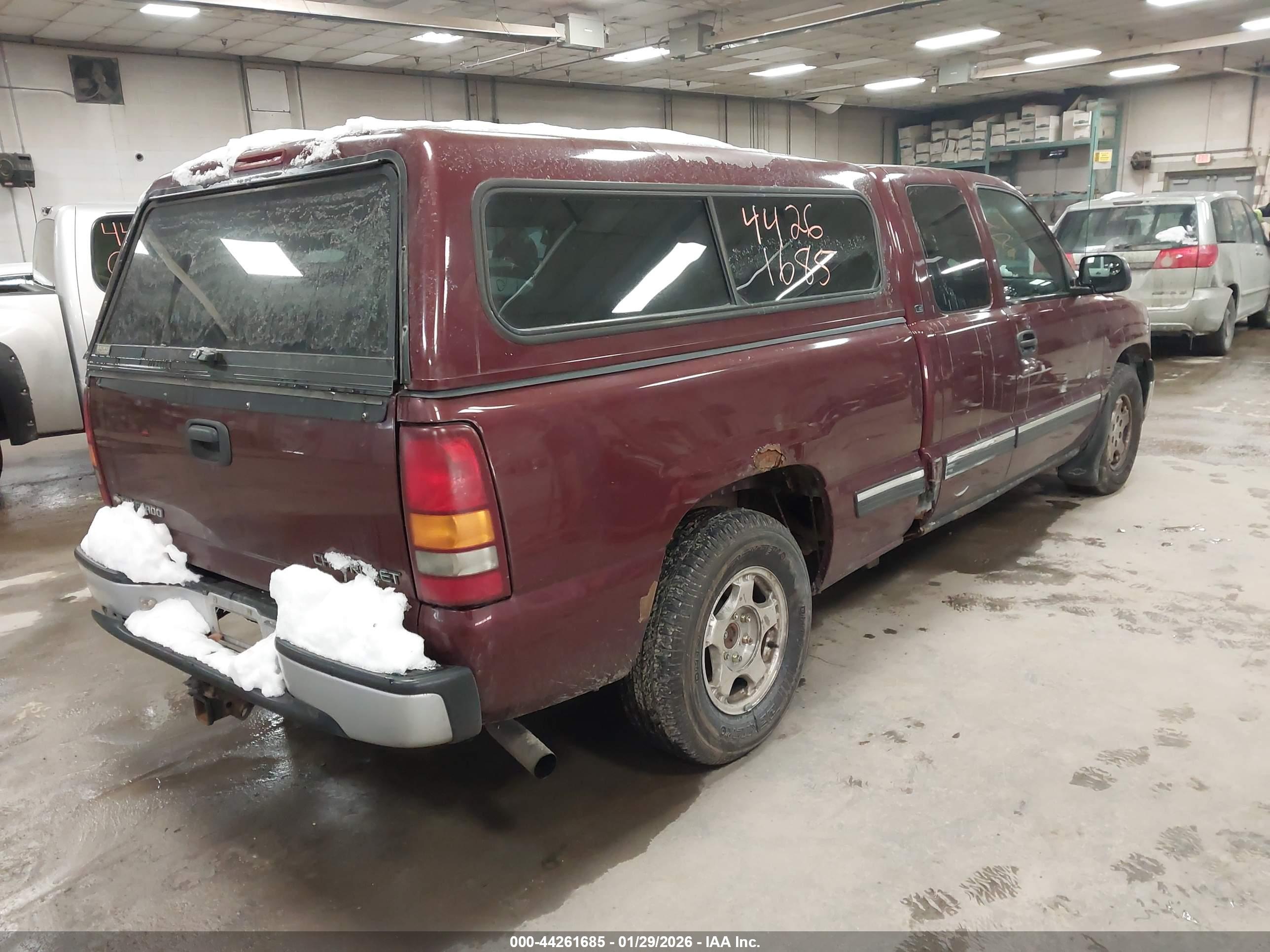 CHEVROLET SILVERADO image 4