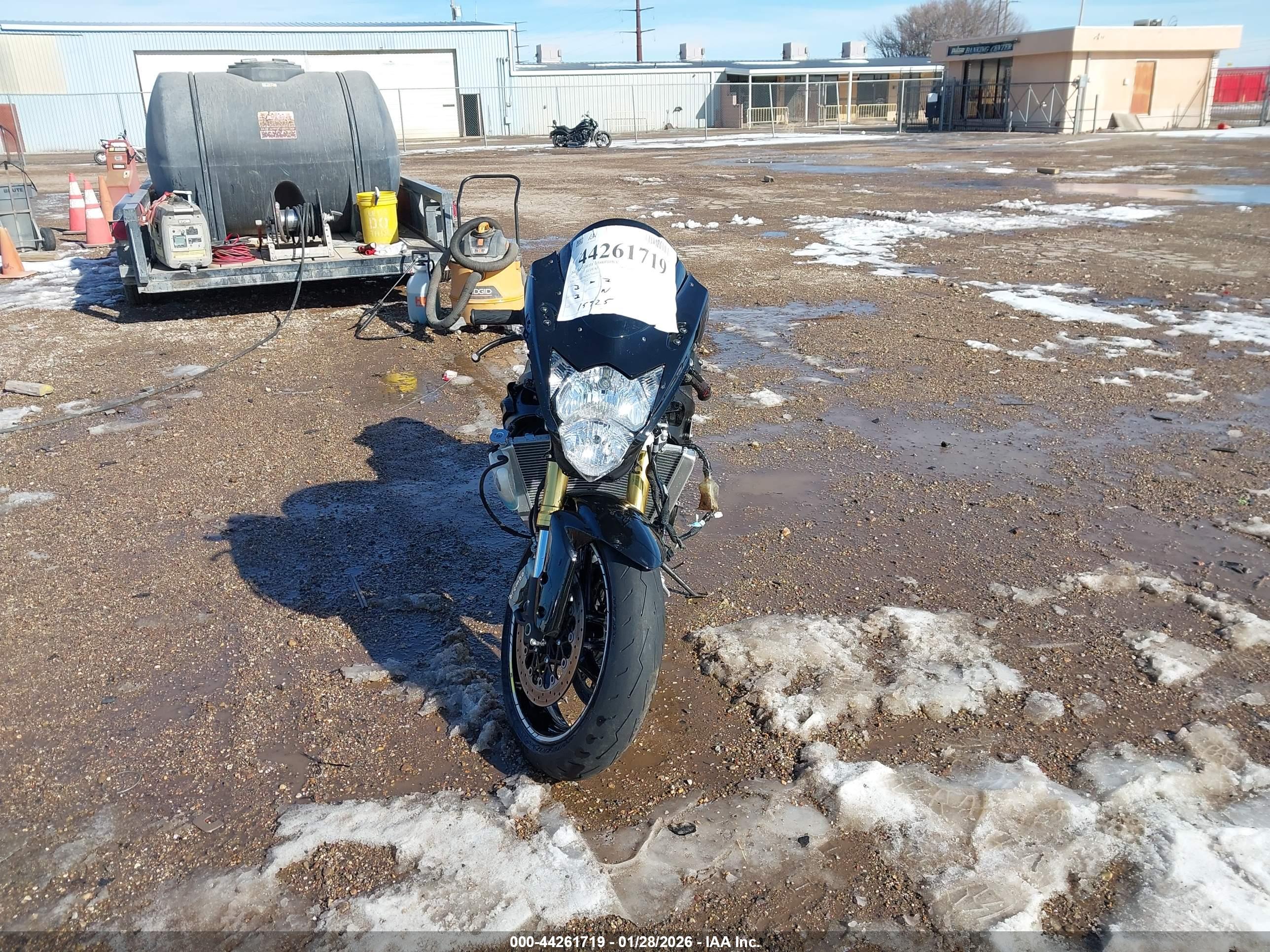 SUZUKI GSX-R750 image 5