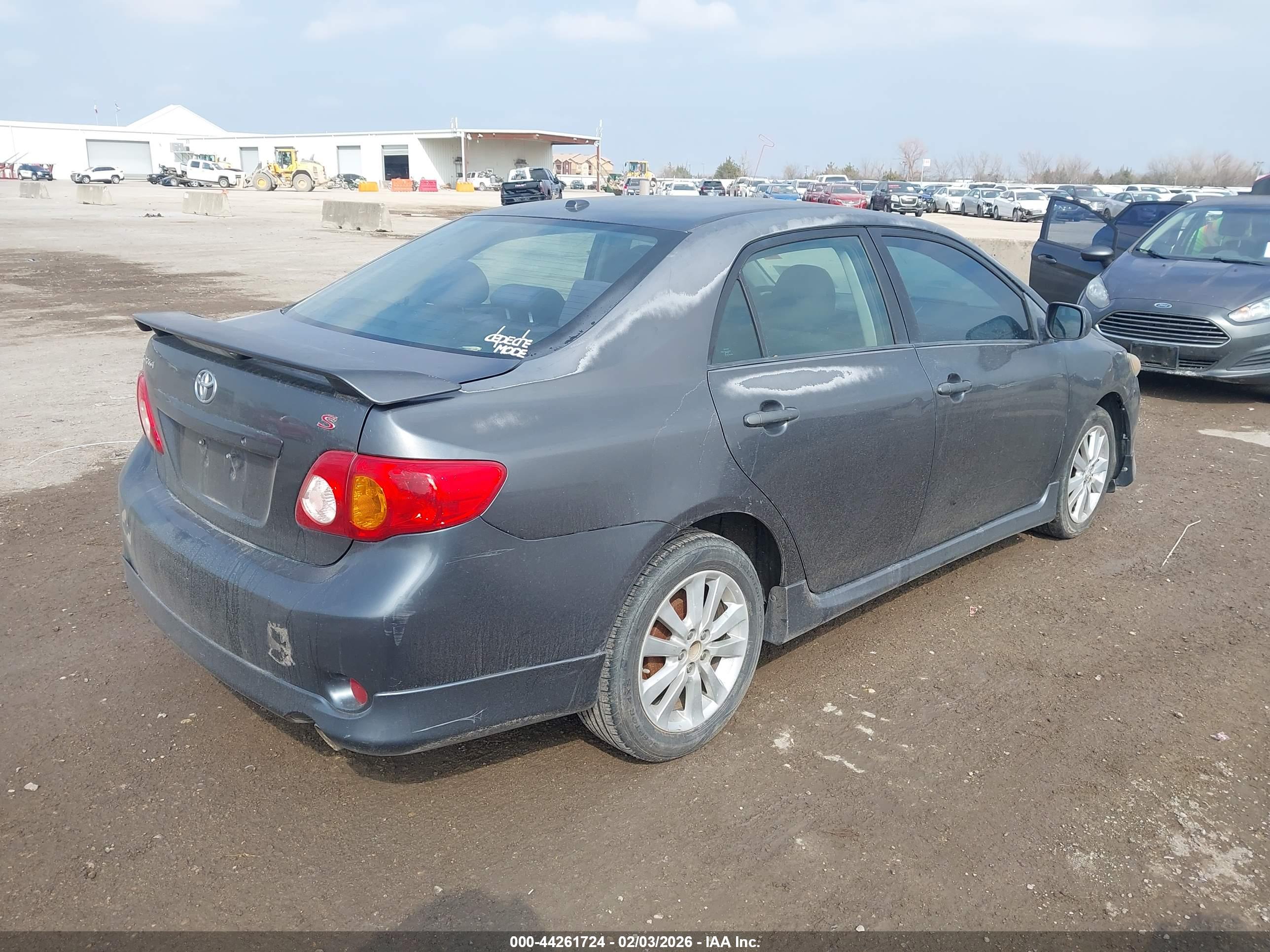 TOYOTA COROLLA image 4