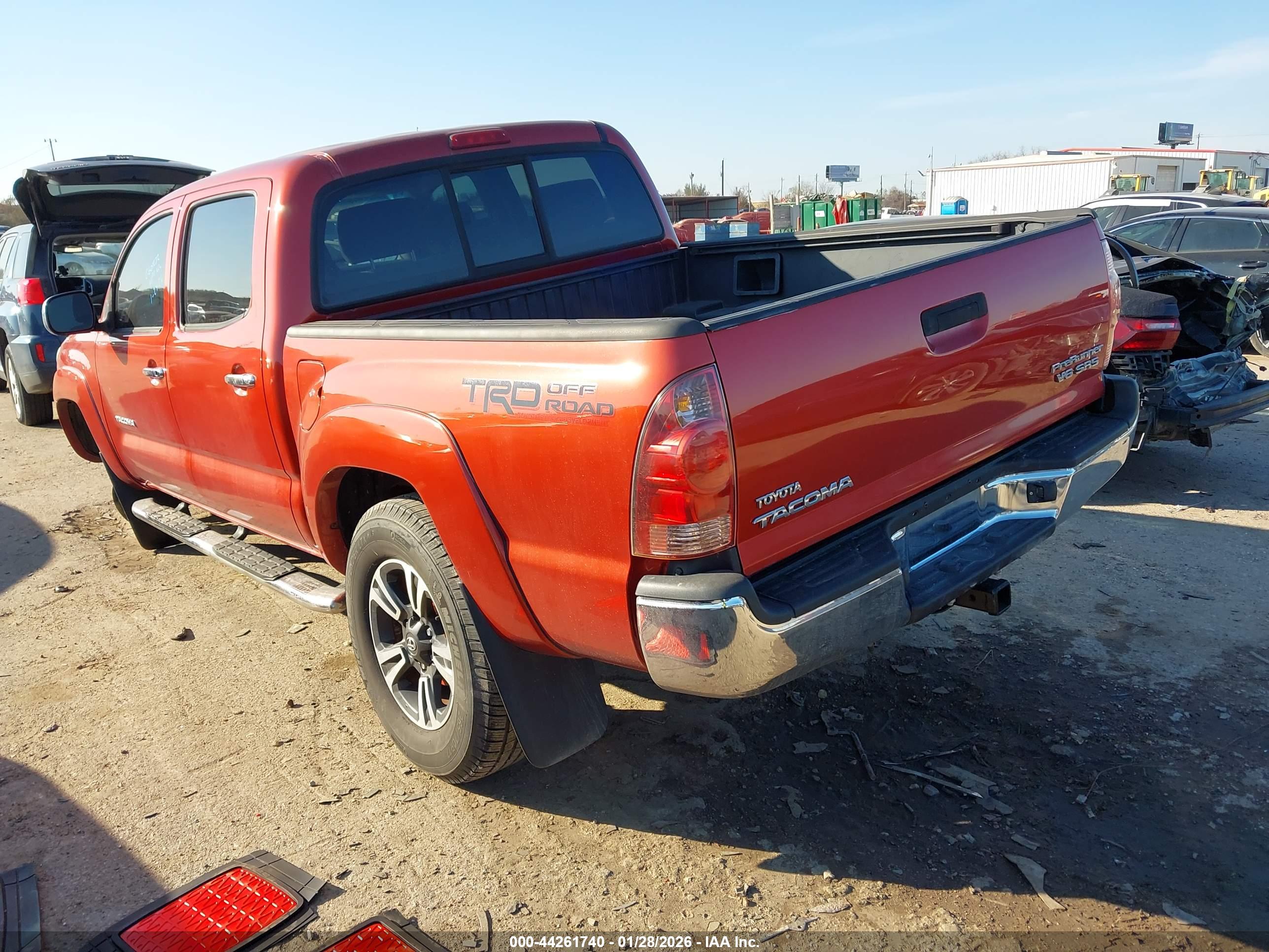 TOYOTA TACOMA image 3