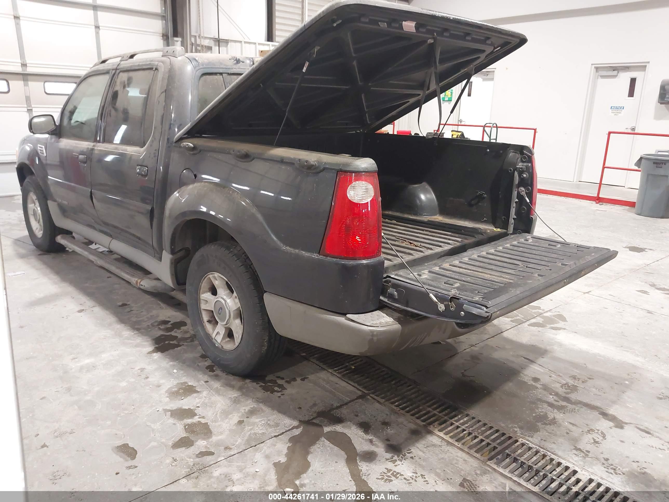 FORD EXPLORER image 3
