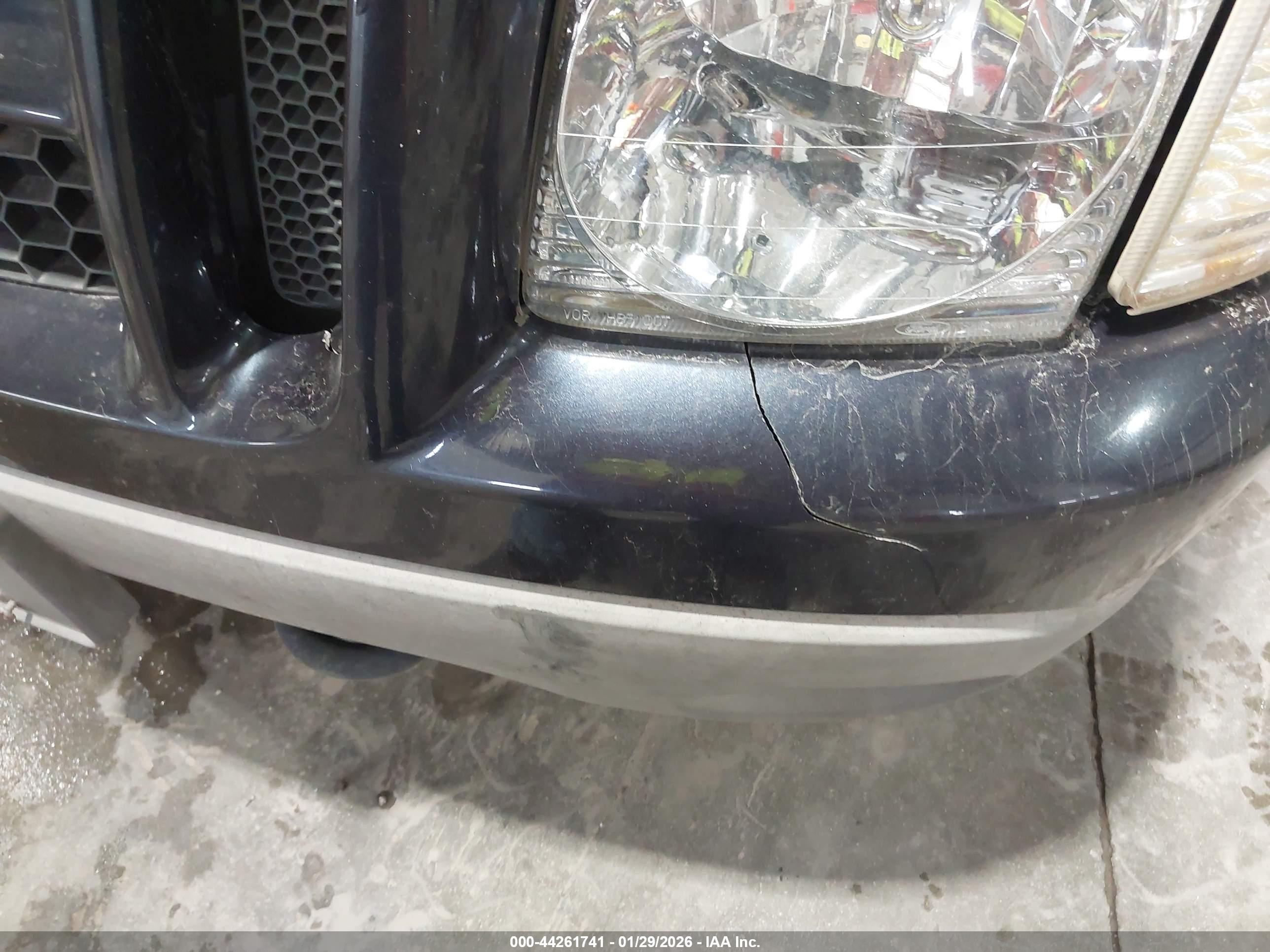 FORD EXPLORER image 6