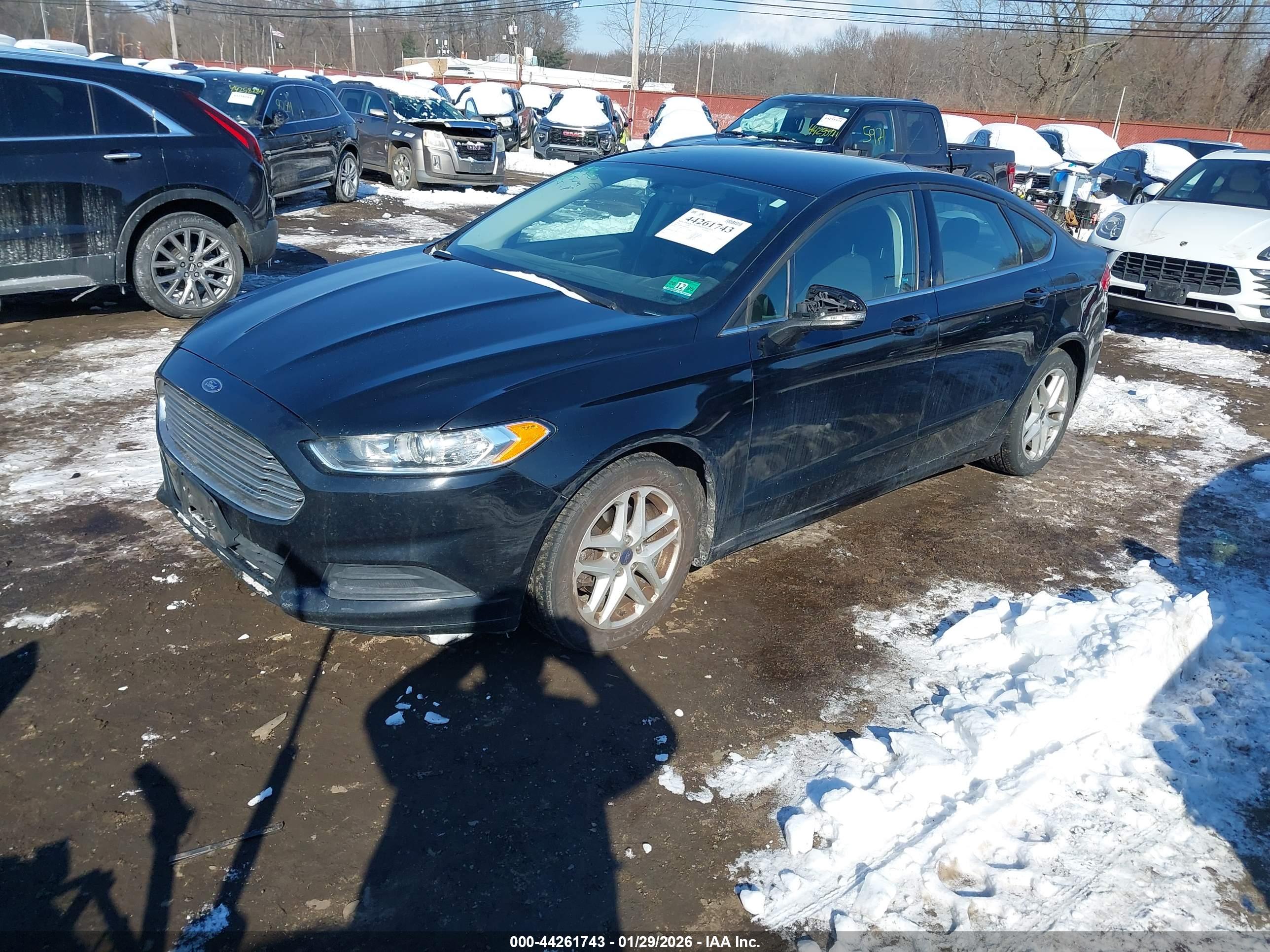 FORD FUSION image 2
