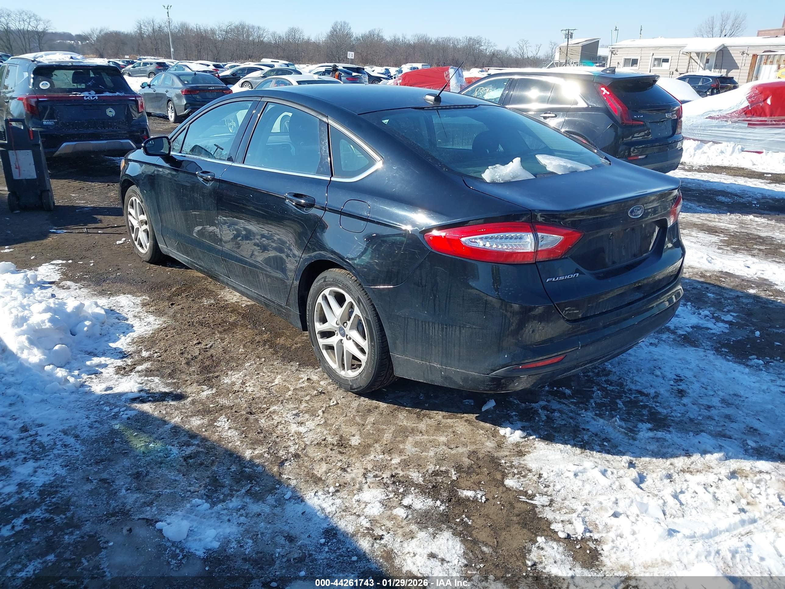 FORD FUSION image 3