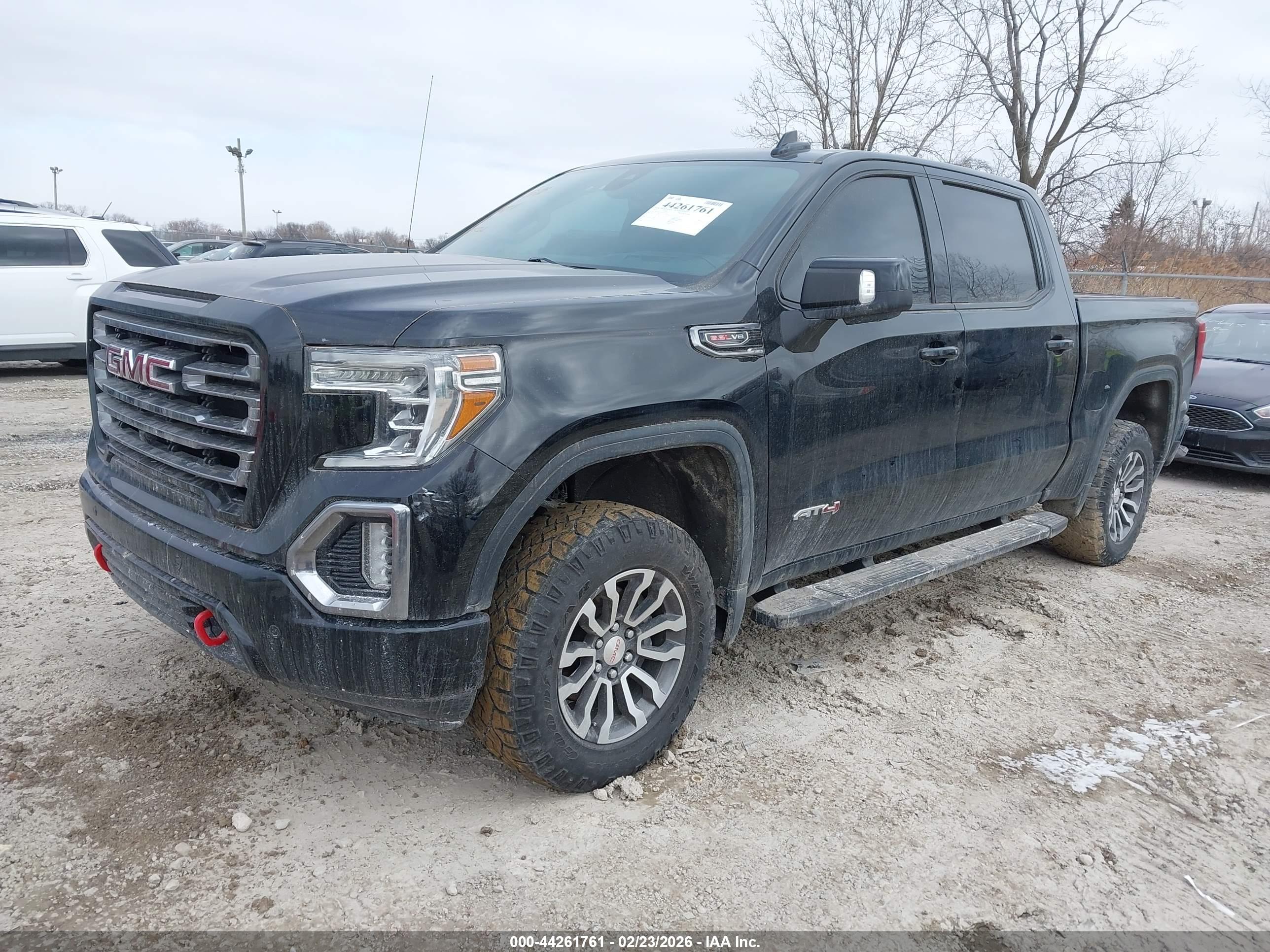 GMC SIERRA image 2