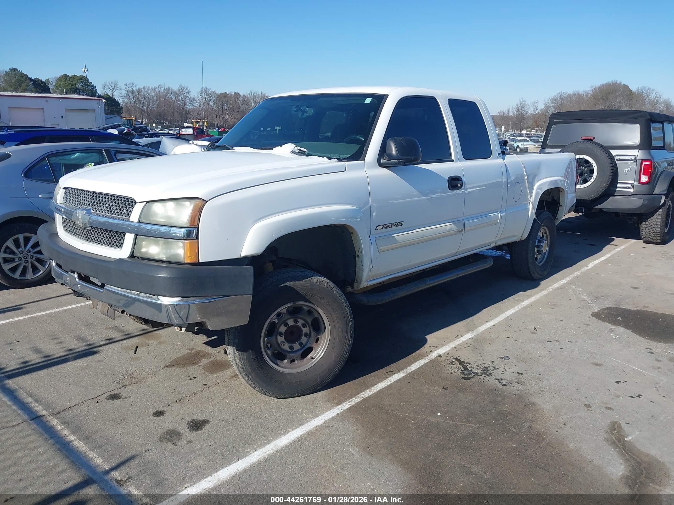 CHEVROLET SILVERADO image 2