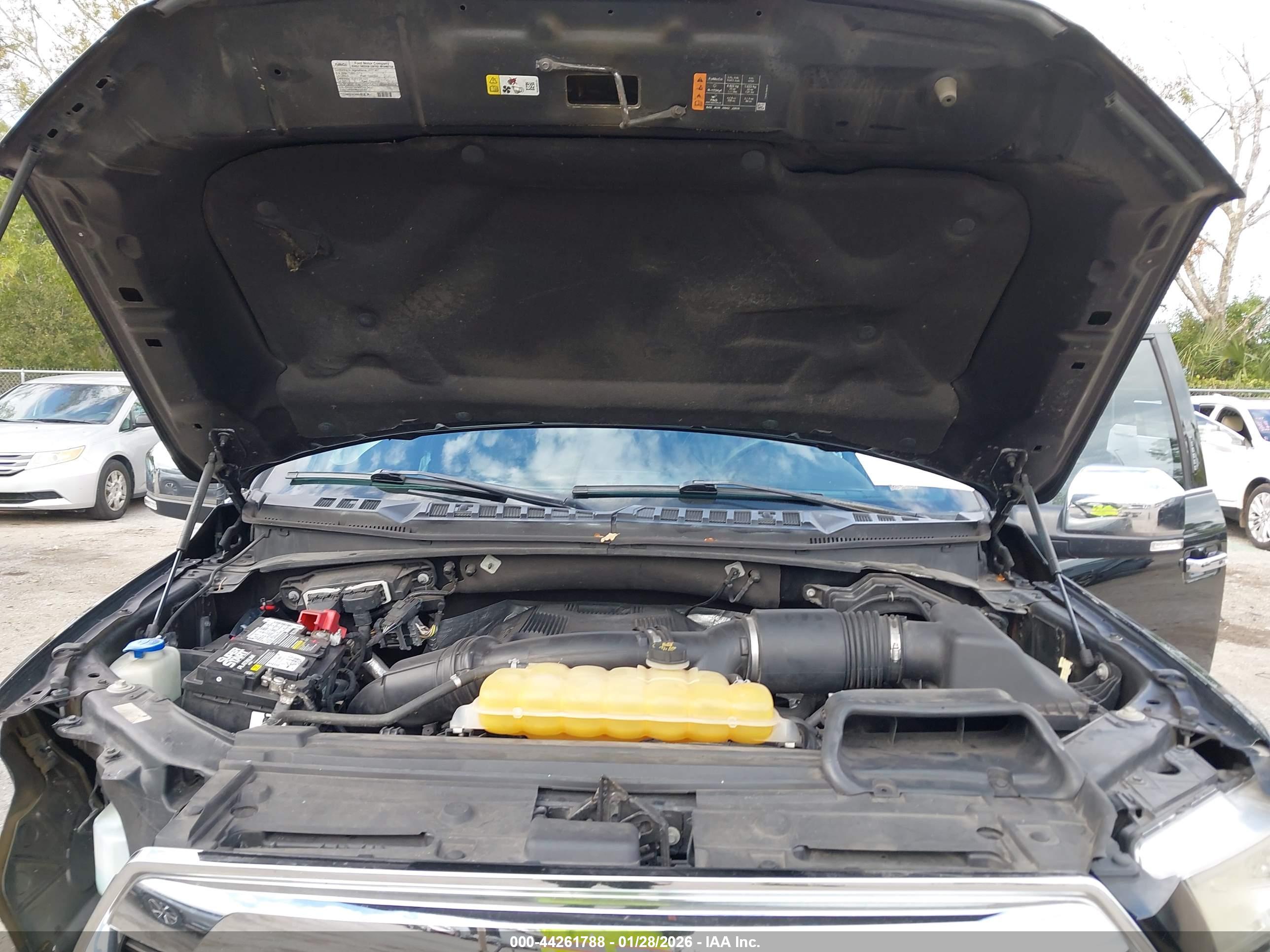 FORD F-150 image 10