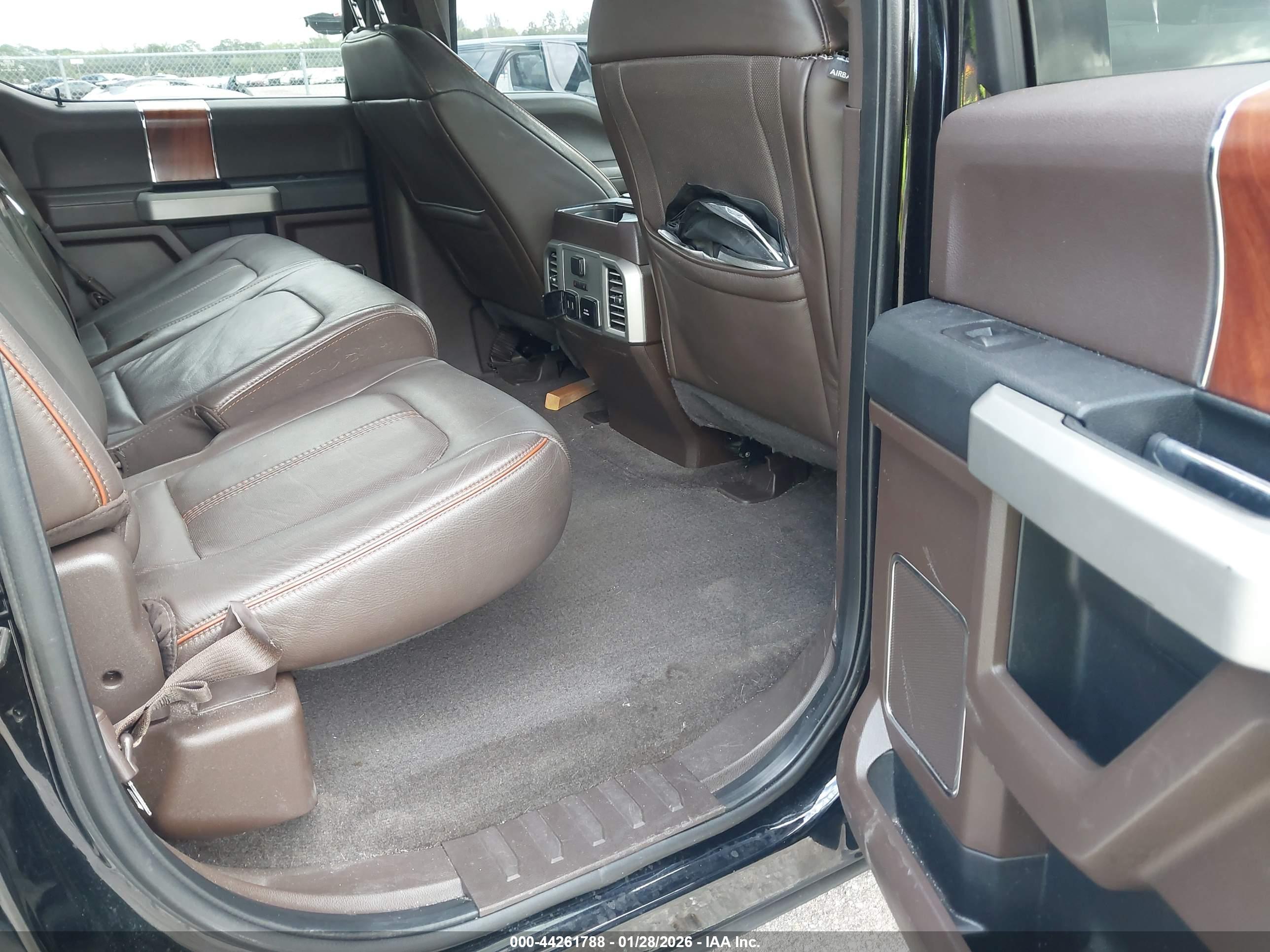 FORD F-150 image 8