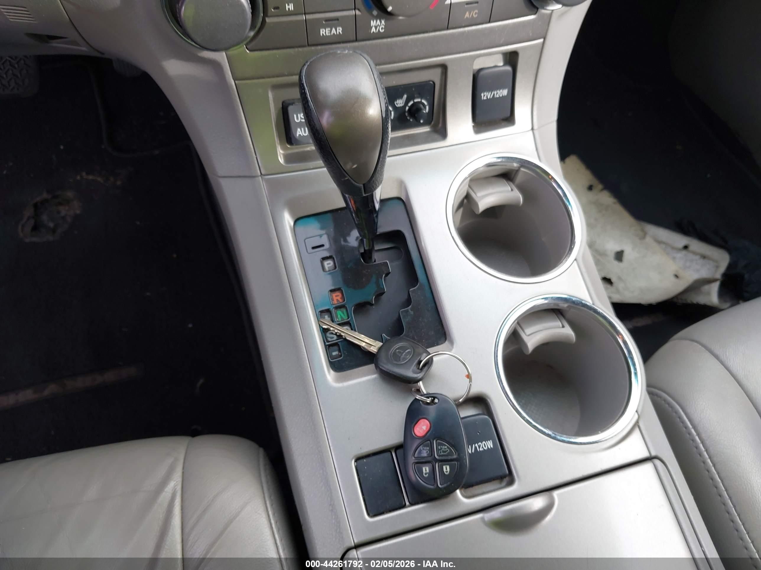 TOYOTA HIGHLANDER image 11