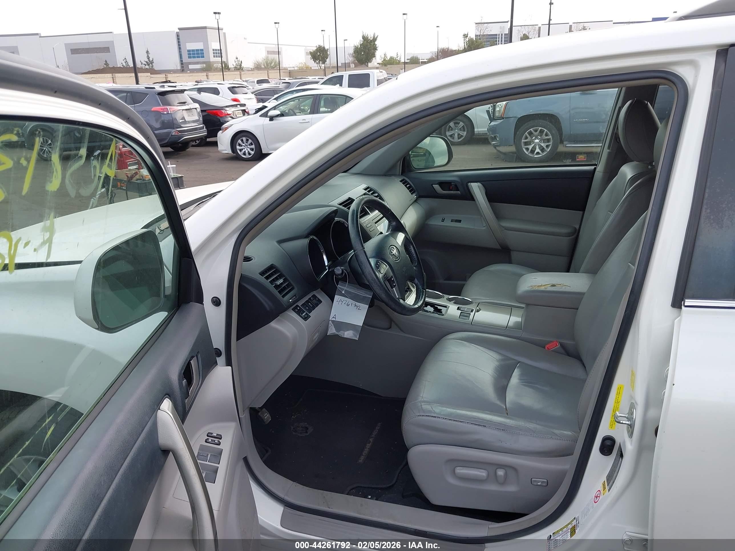 TOYOTA HIGHLANDER image 5
