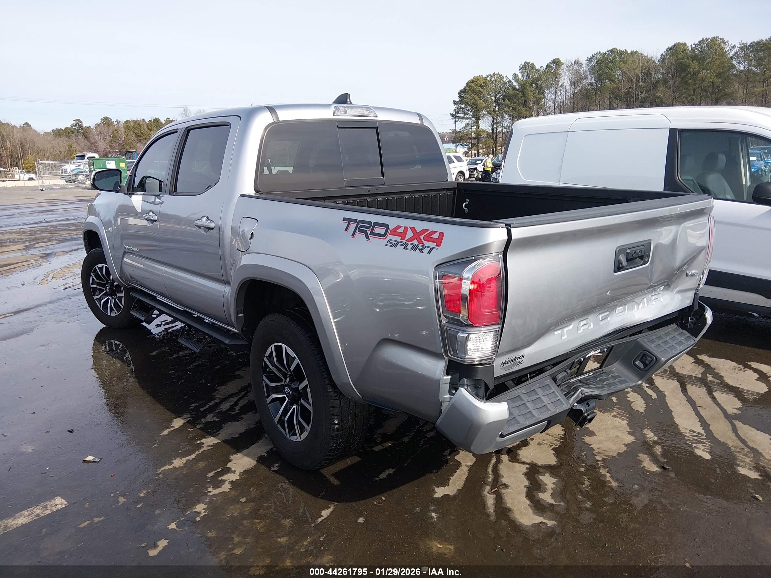 TOYOTA TACOMA image 3