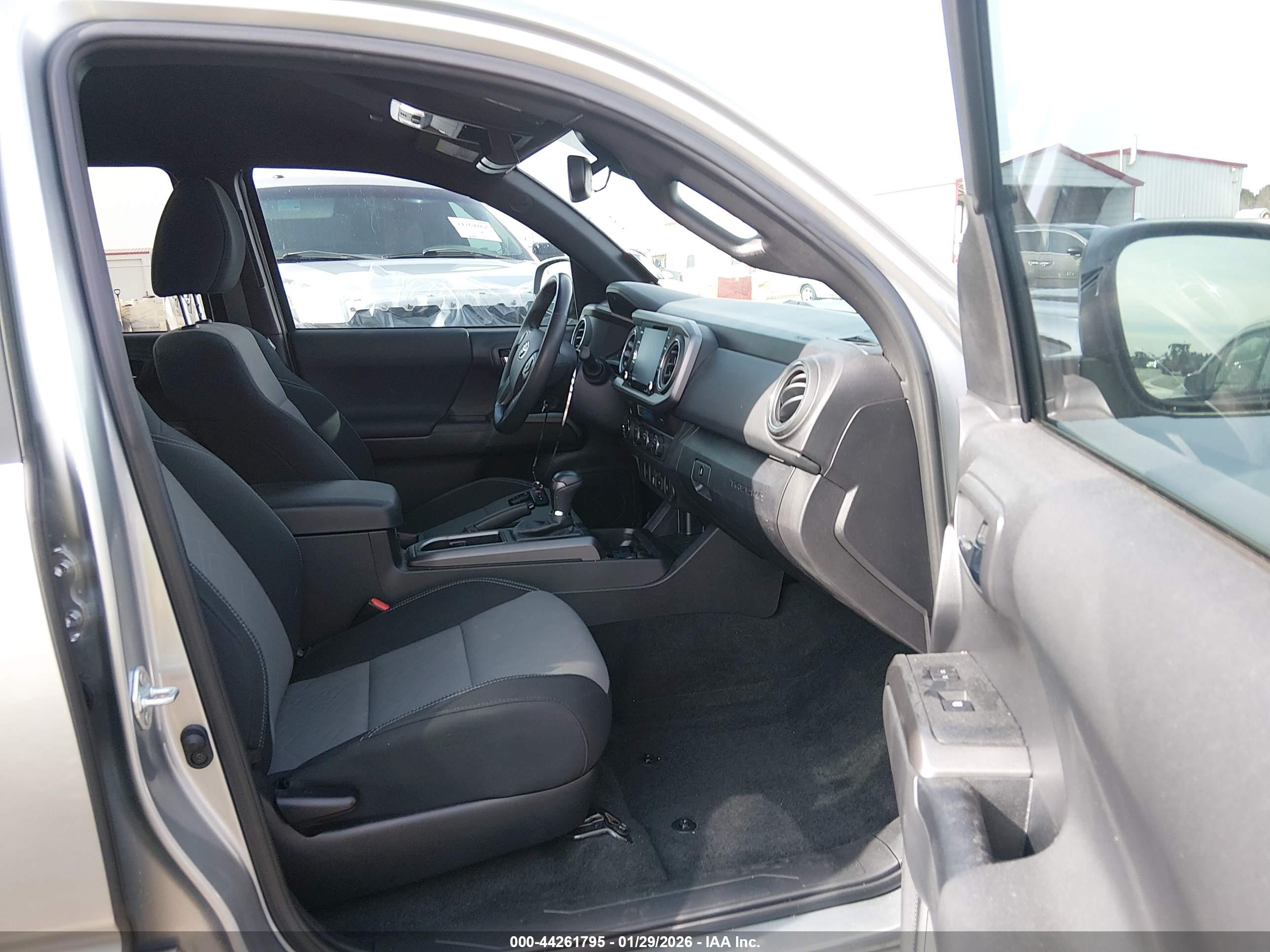 TOYOTA TACOMA image 5