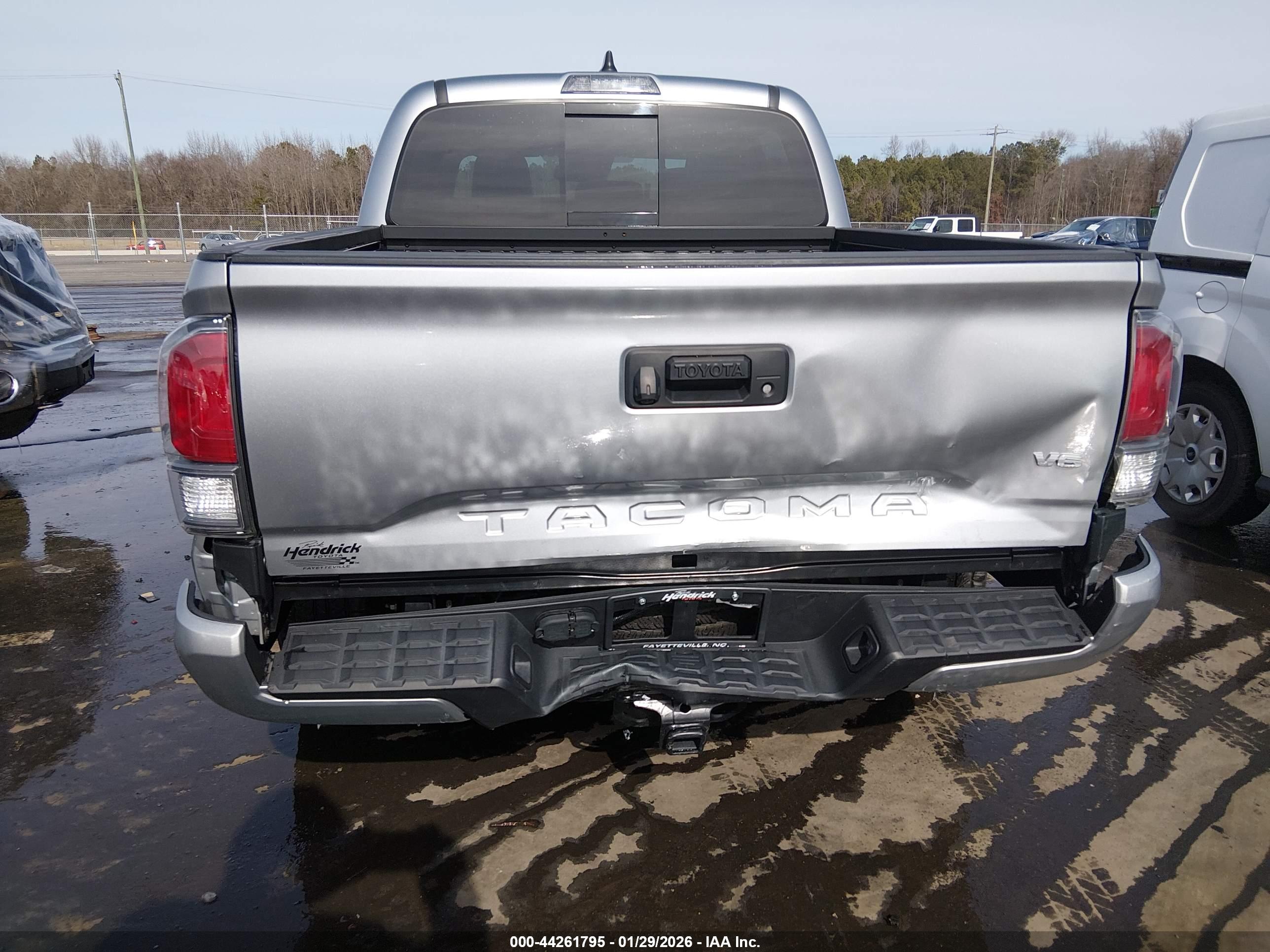TOYOTA TACOMA image 6